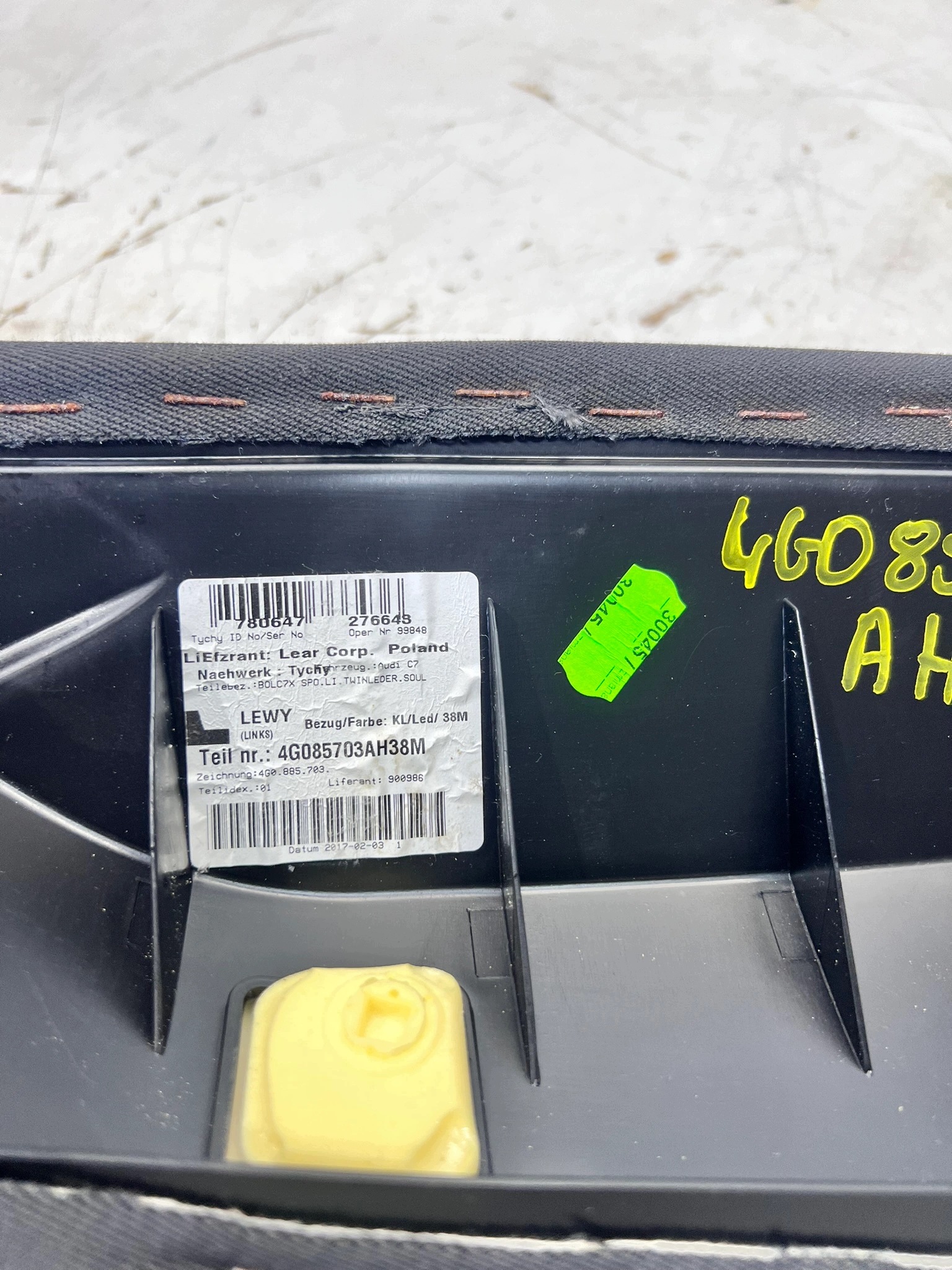 side KANAPY left rear part leather AUDI A6 C7 4G085703AH