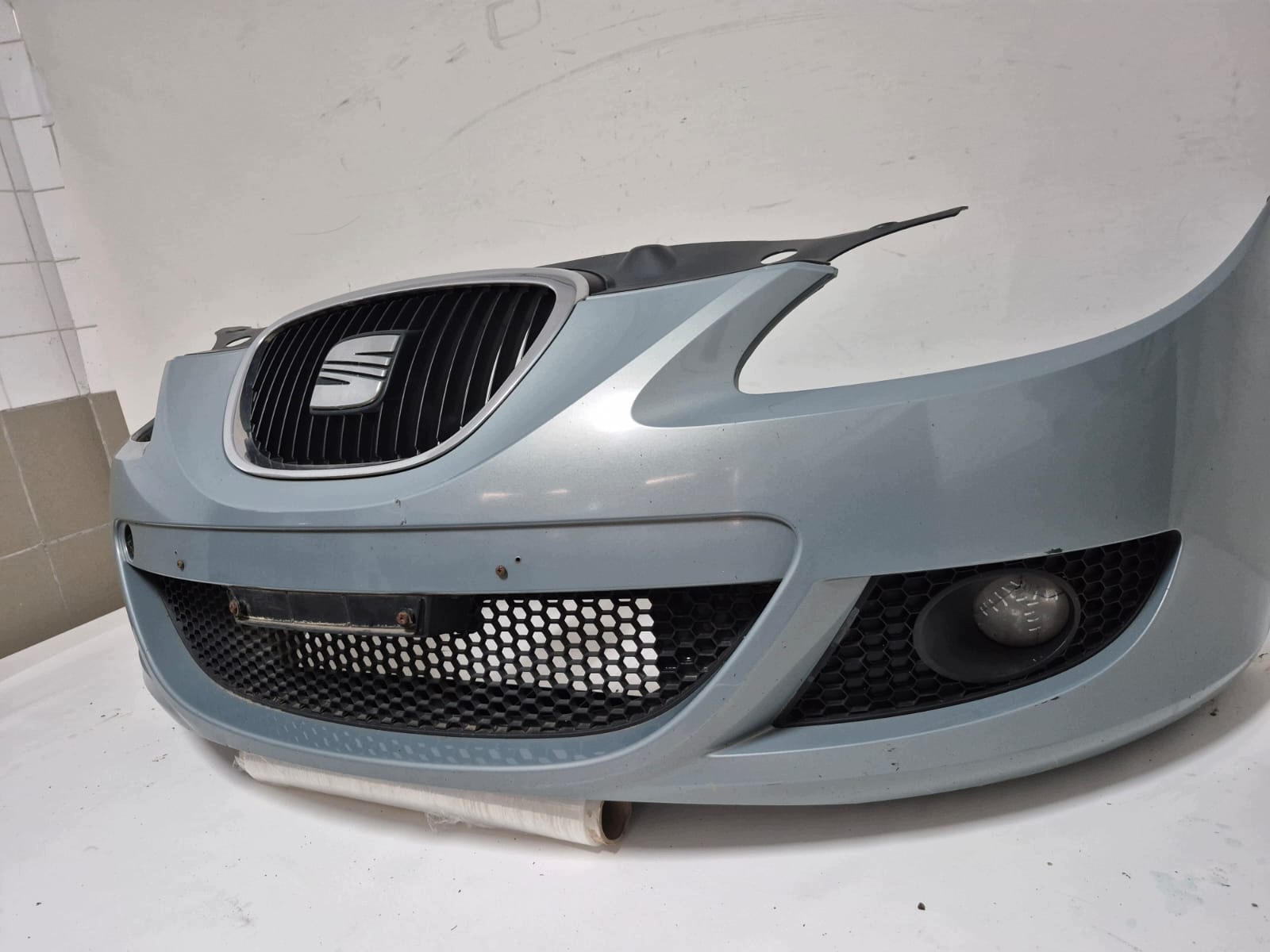 SEAT LEON II 1P0 05-08 bumper front front 1P0807221