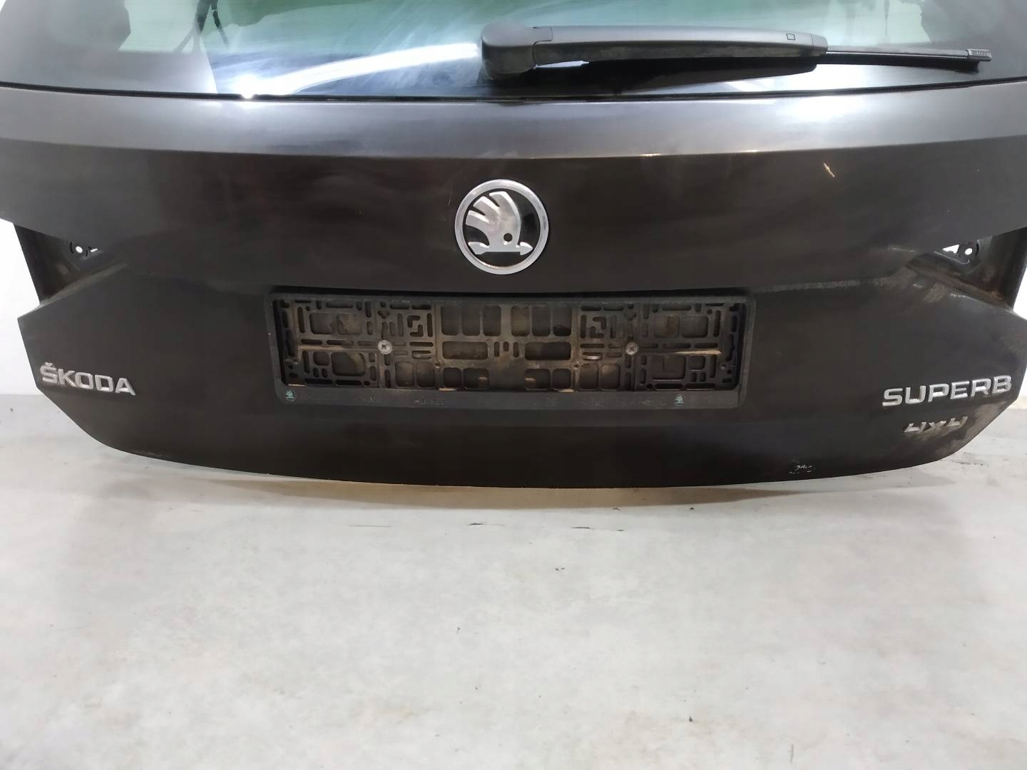 boot door window KOMBI Skoda Superb III (2015-)