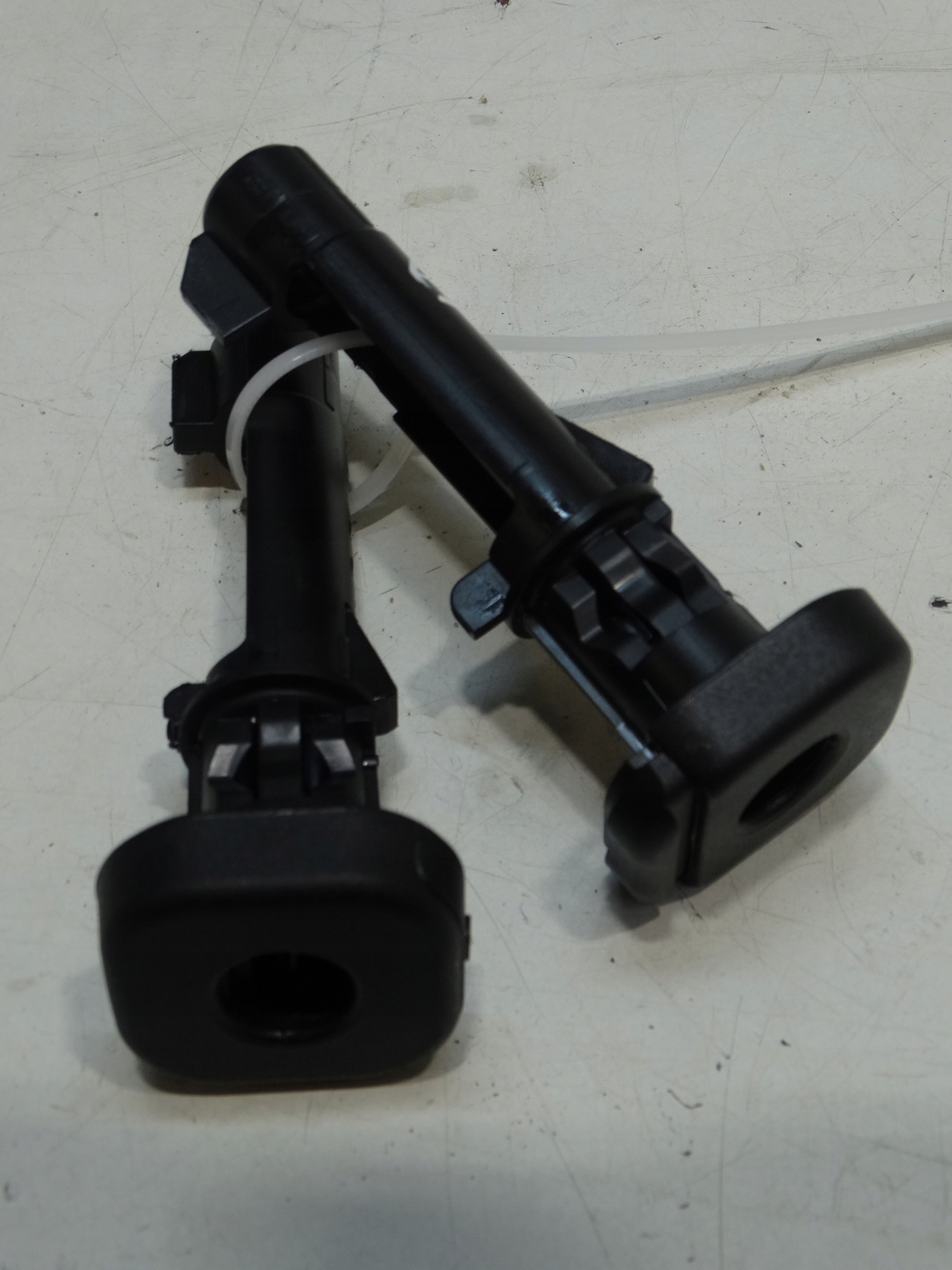 UCHWYT MOCOWANIE ZAGŁOWKA PRZÓD FORD FOCUS MK3