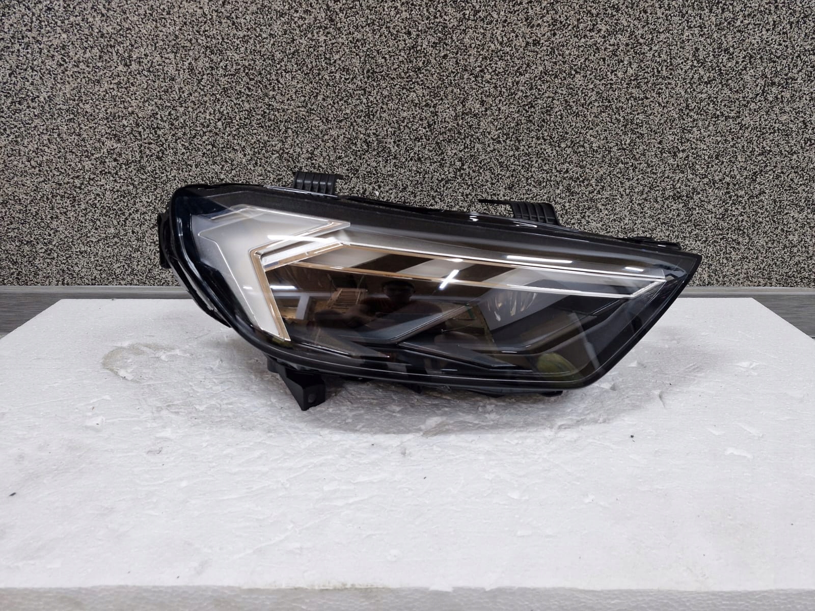 light right Audi A1 82A Full Led complete