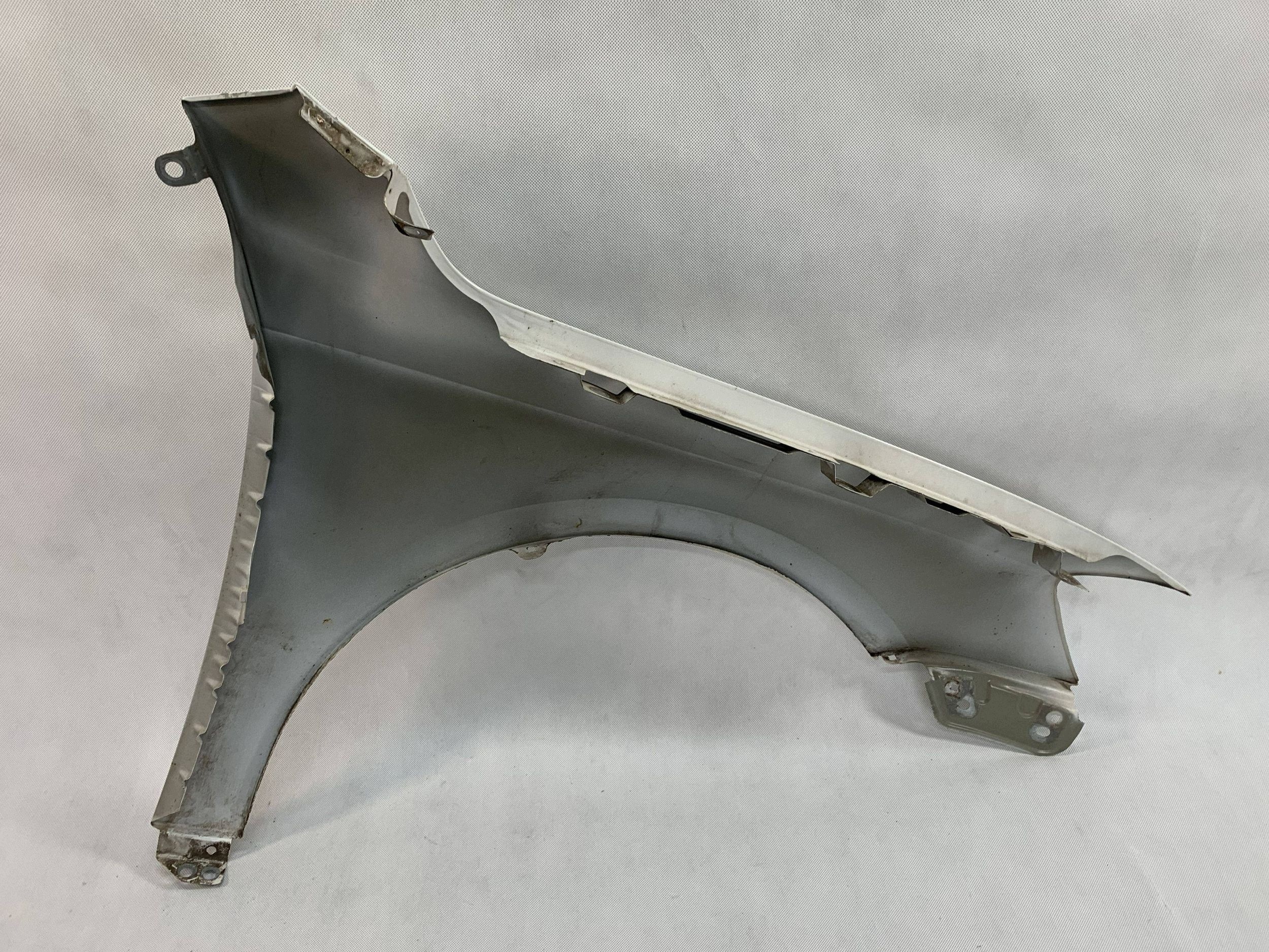 parafango sinistra Volkswagen VW PASSAT B7 10-14r 3AA821105 09.26