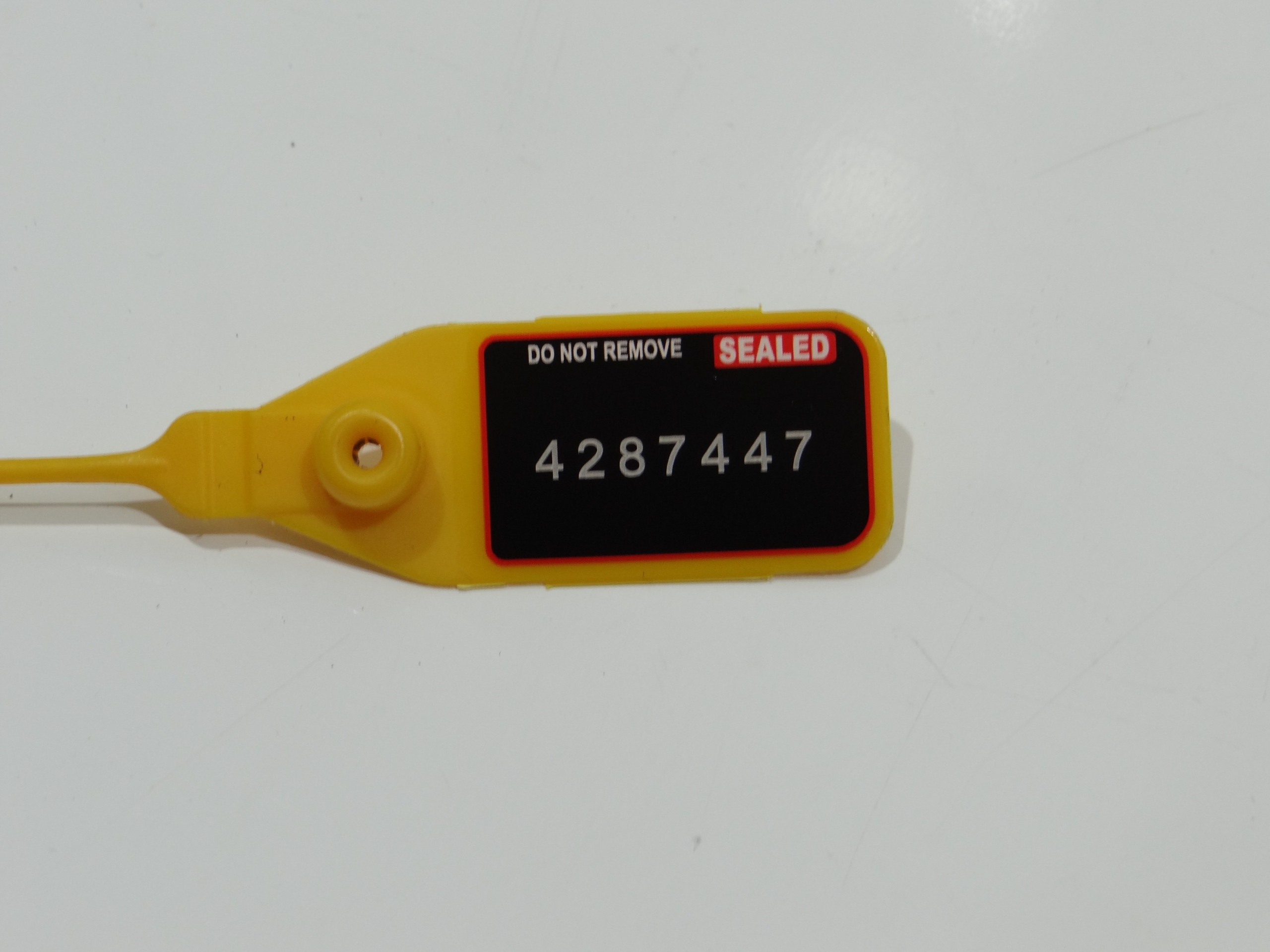 handle bracket of the opening bonnets BMW E60 E61 7008933 (4287447)