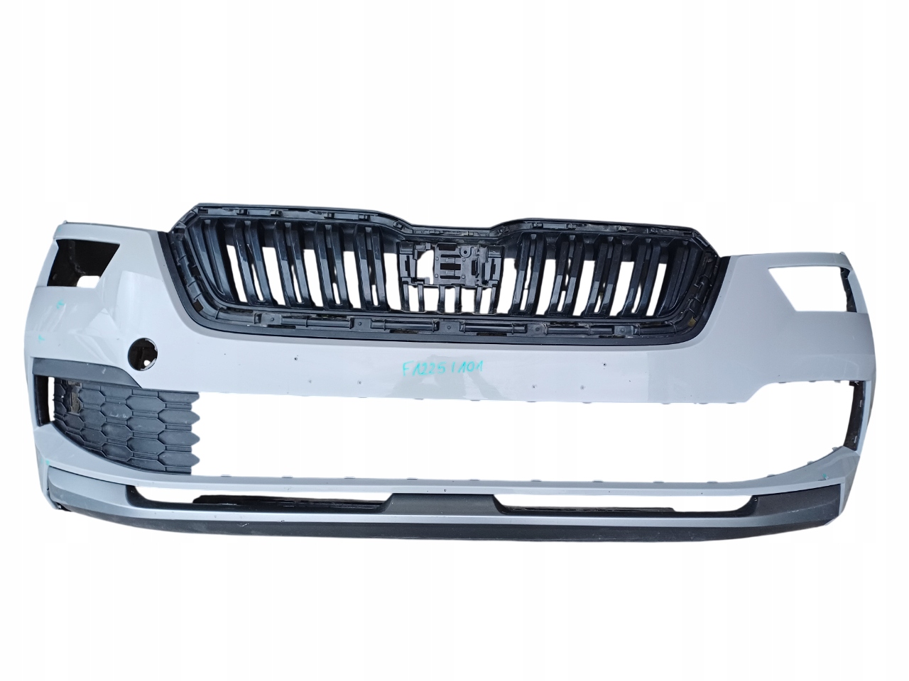 SKODA KAMIQ 19- ZDERZAK PRZÓD 658807221