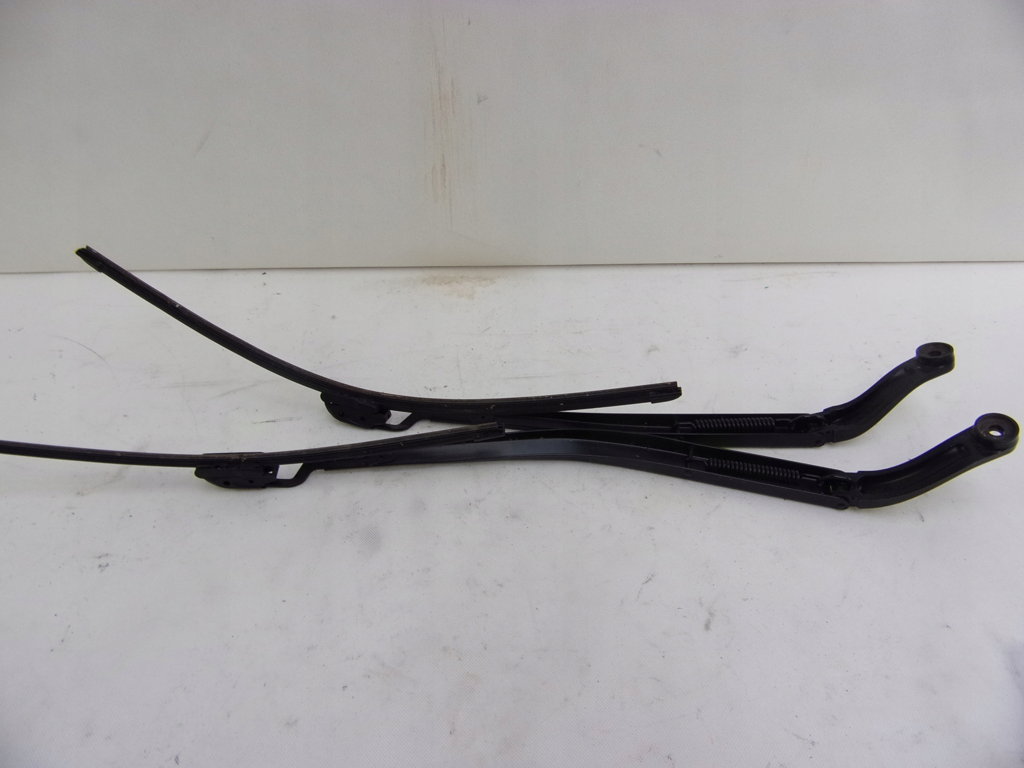 CHRYSLER PACIFICA 16-РЫЧАГ СТЕКЛООЧИСТИТЕЛЯ