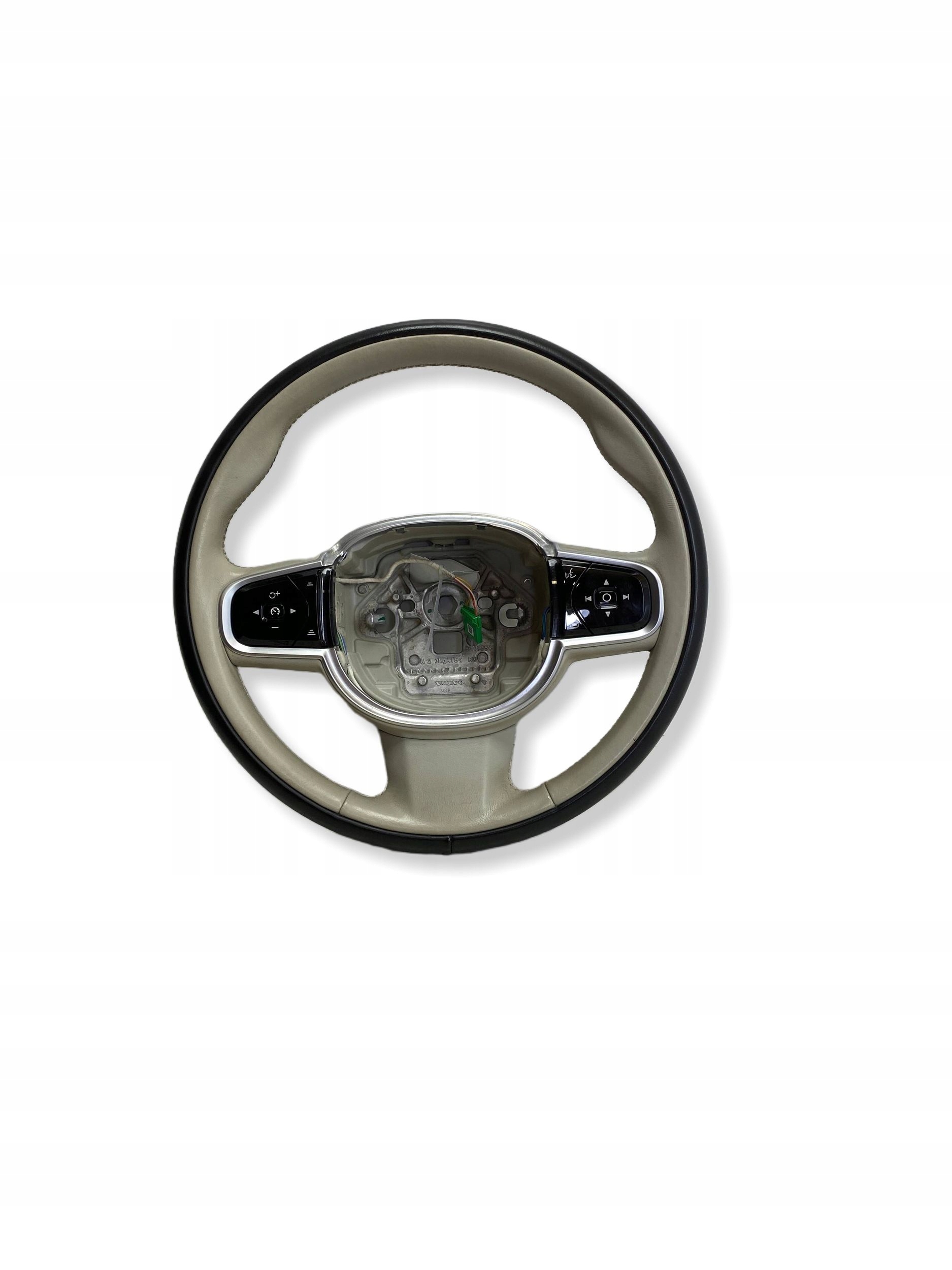 volvo XC60 руль