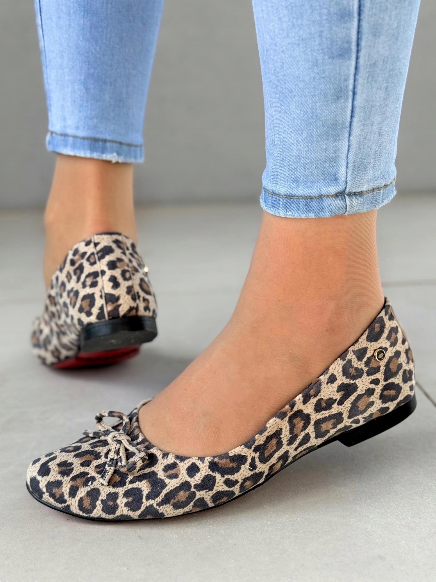 Krásné béžové dámské baleríny z přírodní kůže Oleksy R38