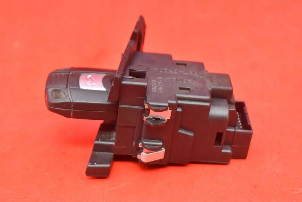 ignition key button 6954719 BMW E90 E91 2.0 D 143 KM LIFT 08-13