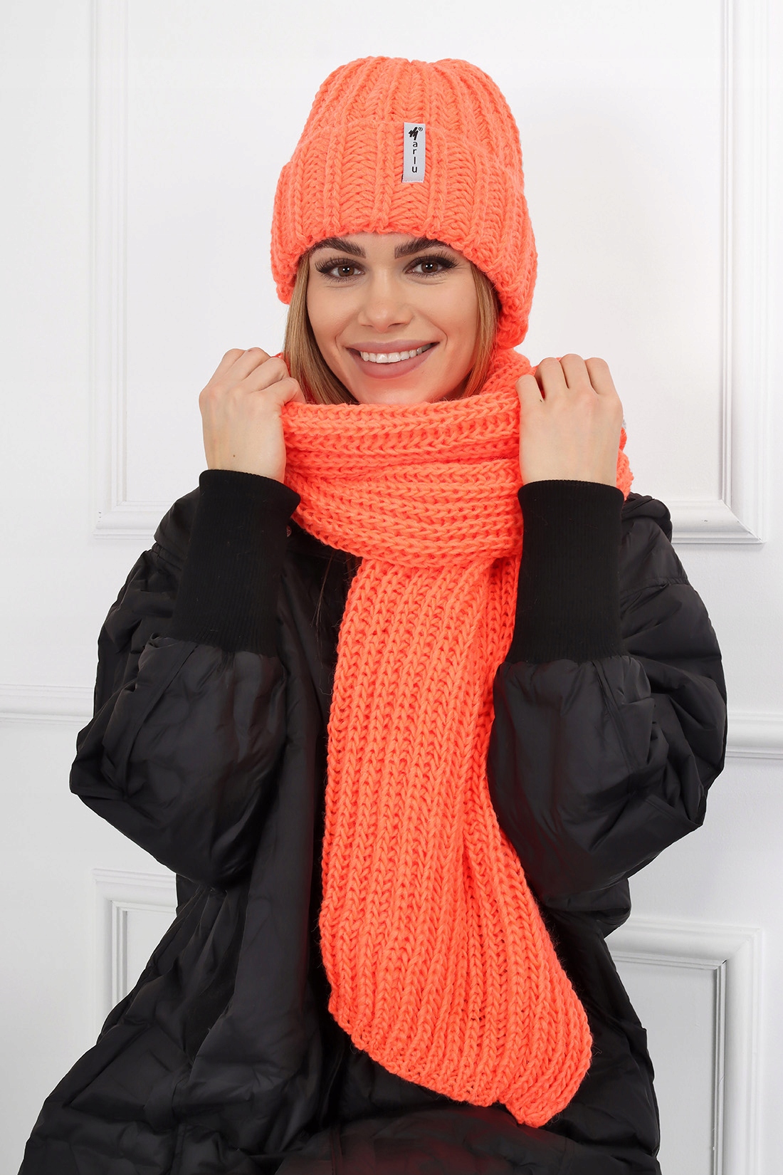 CZAPKA DAMSKA ZIMOWA CIEPŁA WYGODNA GRUBA KOBIECA SPORT POMARAŃCZ-NEON 2252 Marka Elisabetta F.