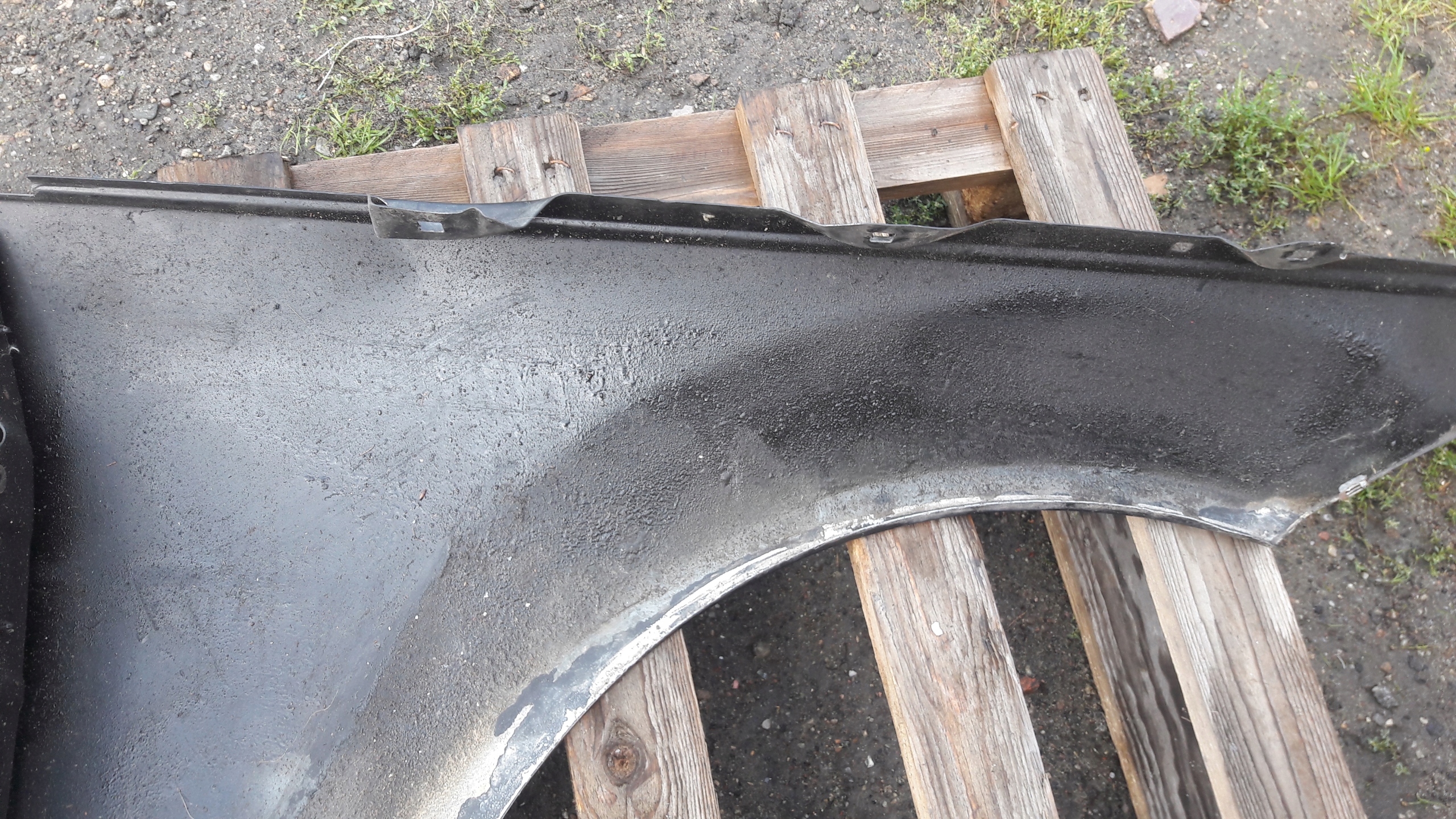MERCEDES W204 fender left front 197