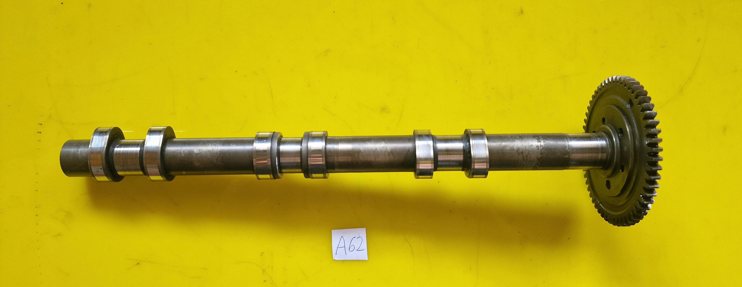 Arbre à cames MERCEDES CLS W219 320CDI 3.2CDI A642 A64208