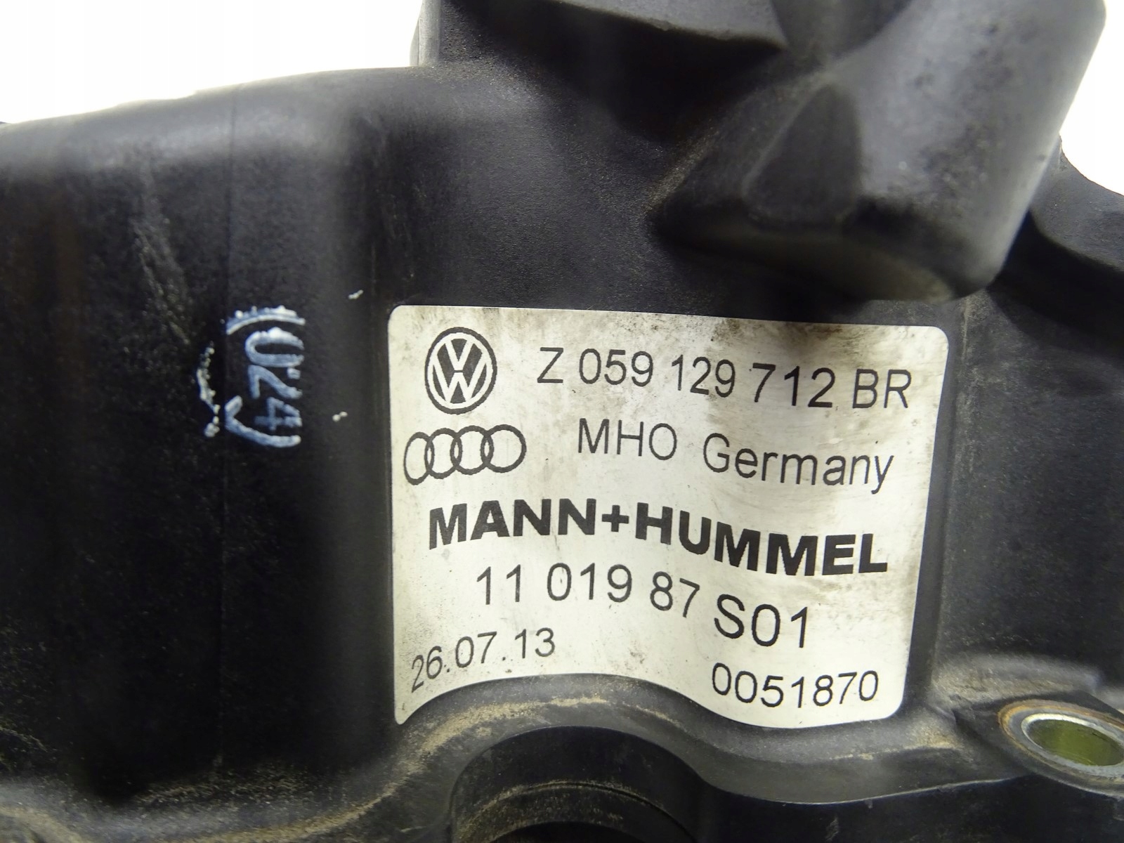 intake manifold right VW AUDI A6 Q5 A8 3.0 TDI 059129712BR
