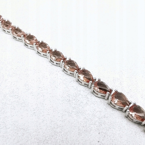 Elegantní náramek se sultány ve tvaru slzy