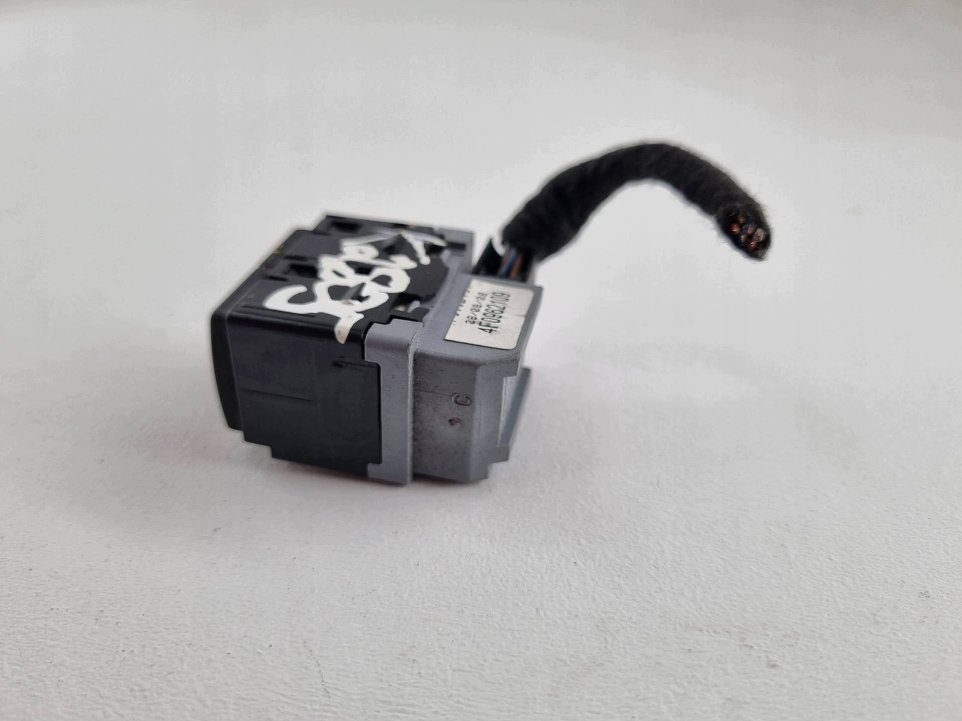 Bouton Audi A5 8T 2008 4F0962109