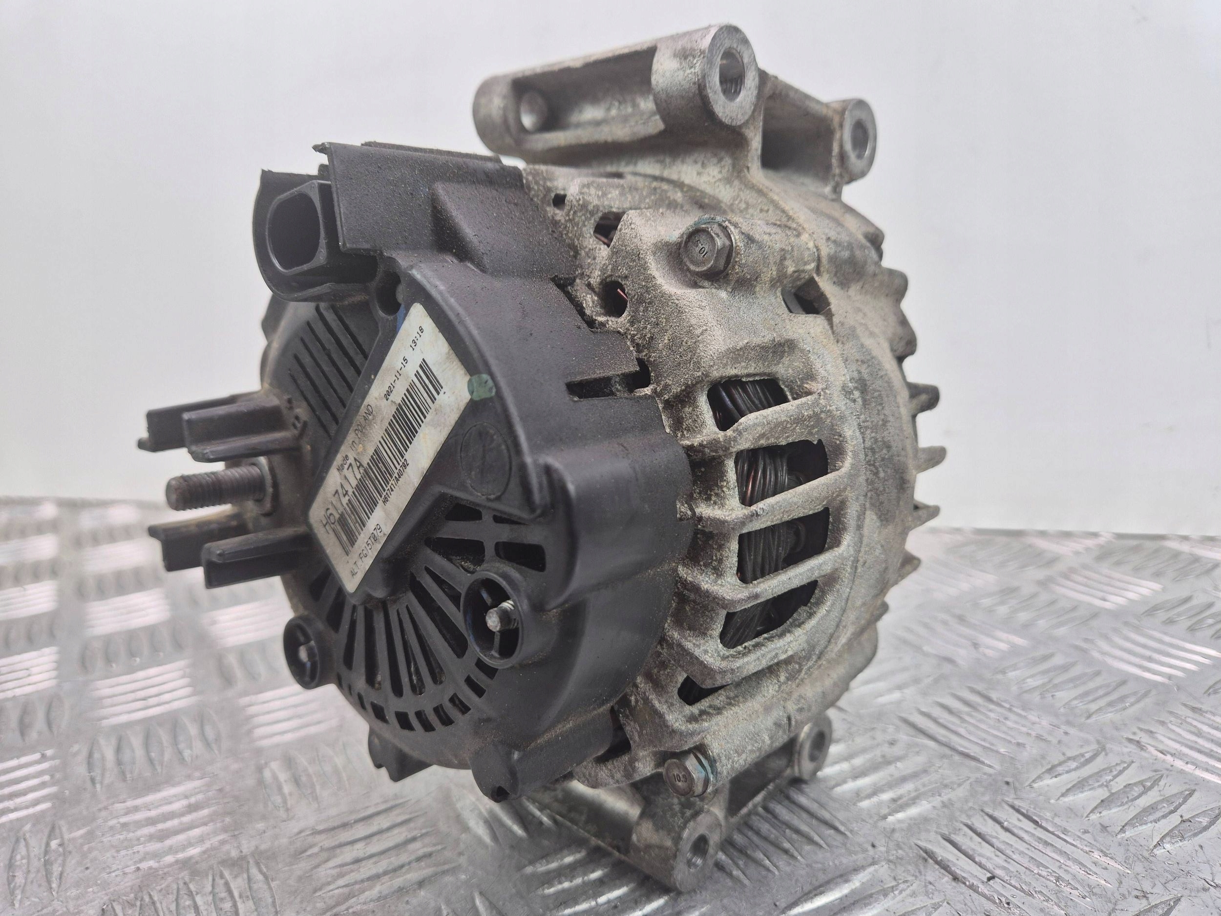 Mercedes C180 CGI W204 alternator A0009067902