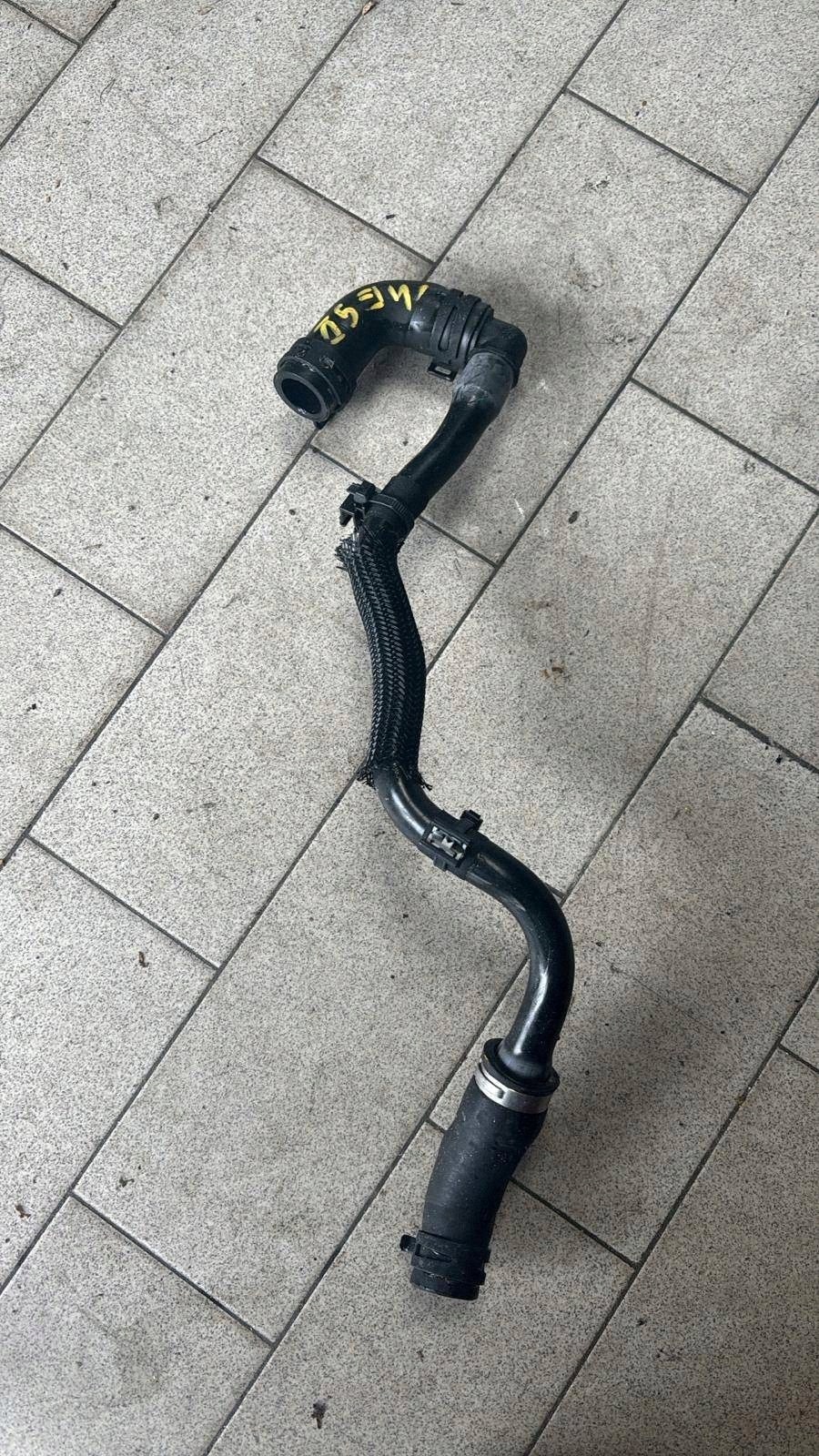 Schlauch wodny Turbolader Renault Megane V E-Tech 217425MS0A