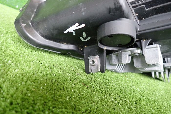 BMW X1 E84 BI XENON LIFT 12- reflektor right light right