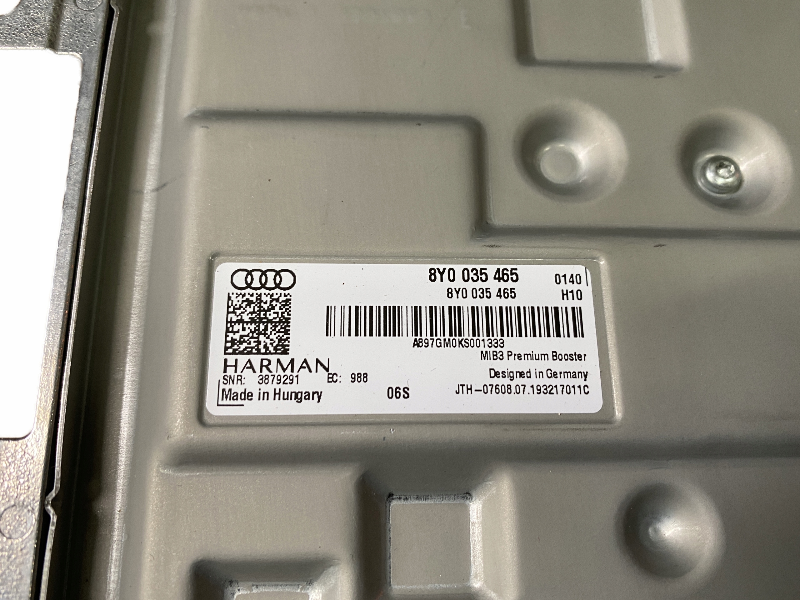 AUDI A4 8W B9 LIFT speakers bang OLUFSEN