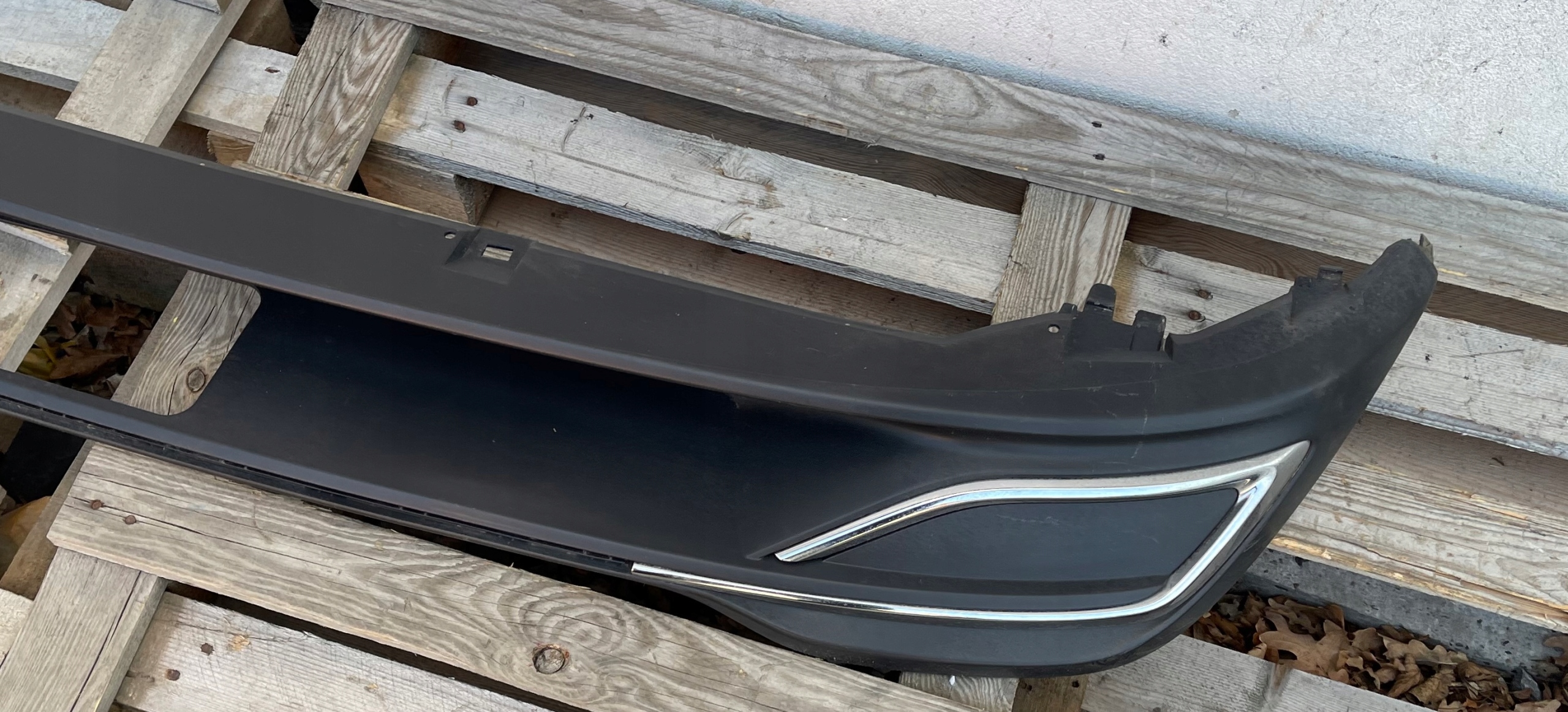 VW GOLF VIII HB SPOILER der Stoßstange heck 5H6807568A