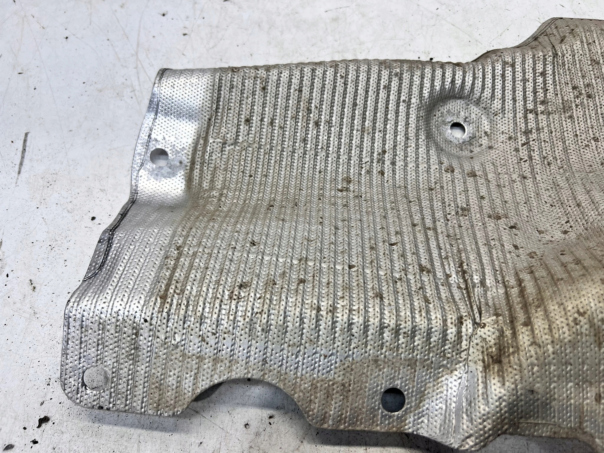 kryt TERMICZNA výfuku AUDI Q7 4M 4M0825692D