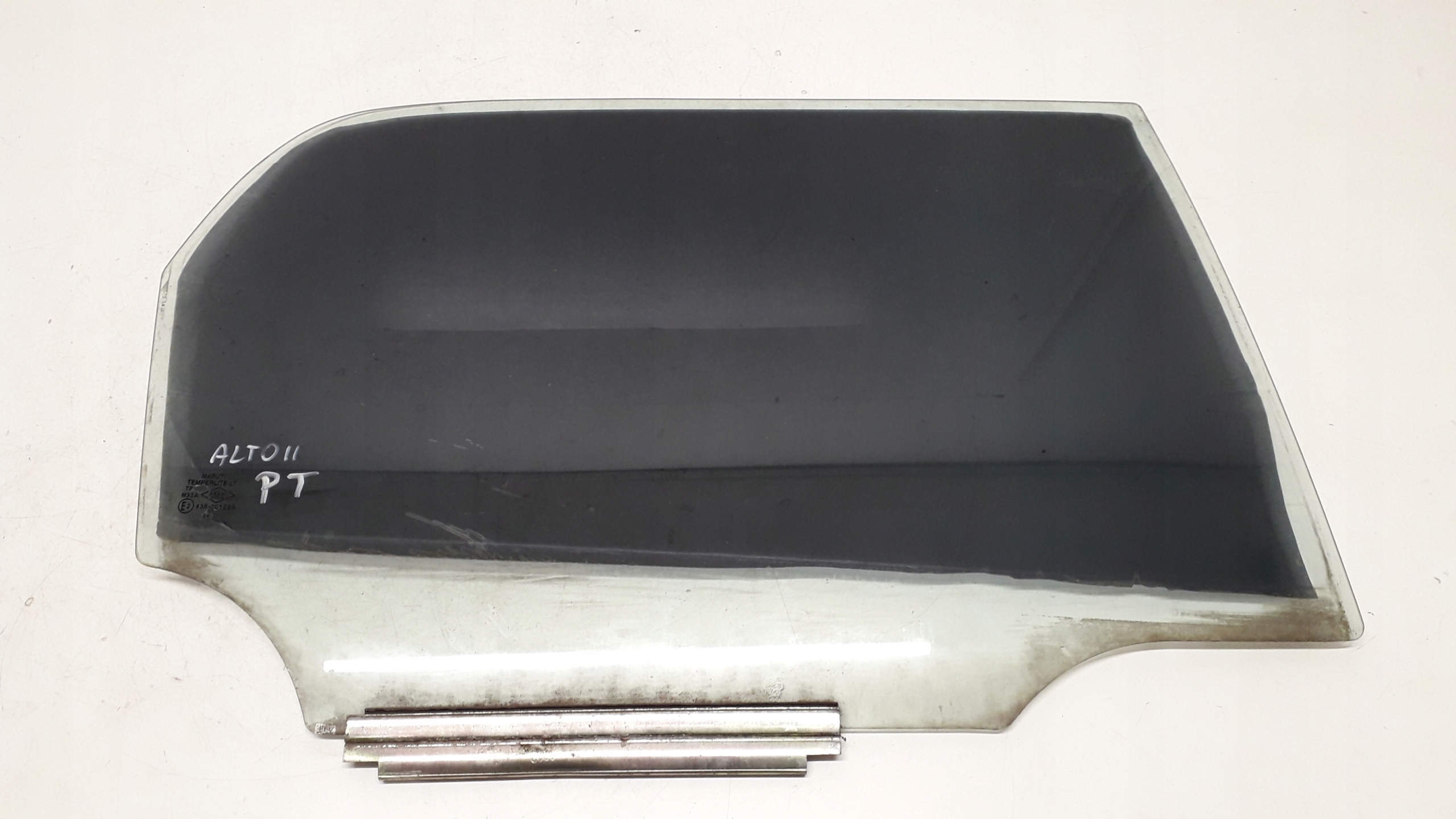 SUZUKI ALTO 5 V 98- 5D SZYBA PRAWA TYLNA ...04