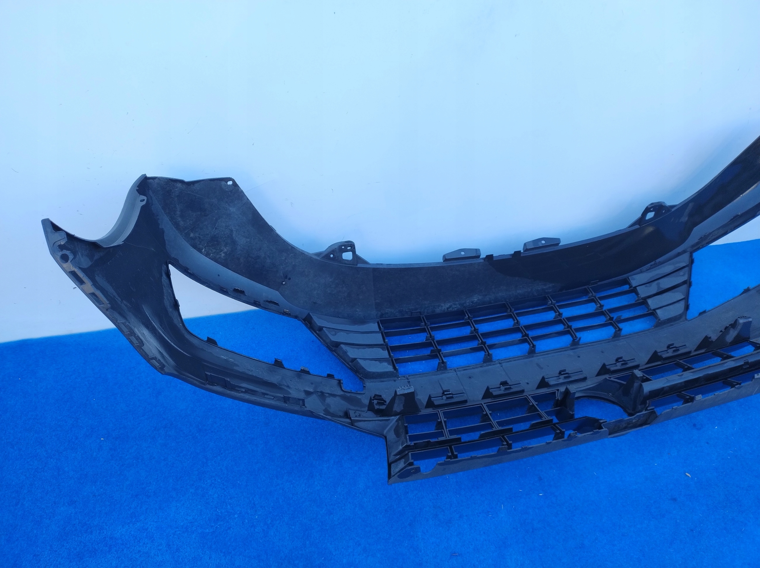 VW CADDY 15-20 ROK 2K5 bumper front below CHROMY 2K5807221J MB79