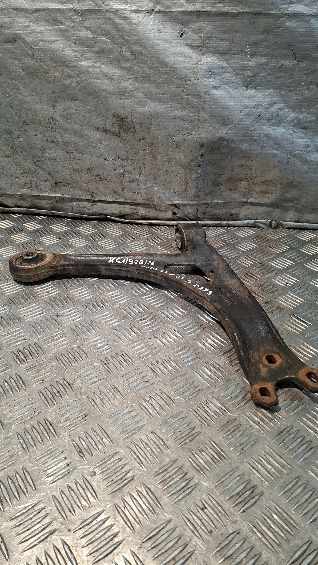 arm right front AUDI TT 1.8T