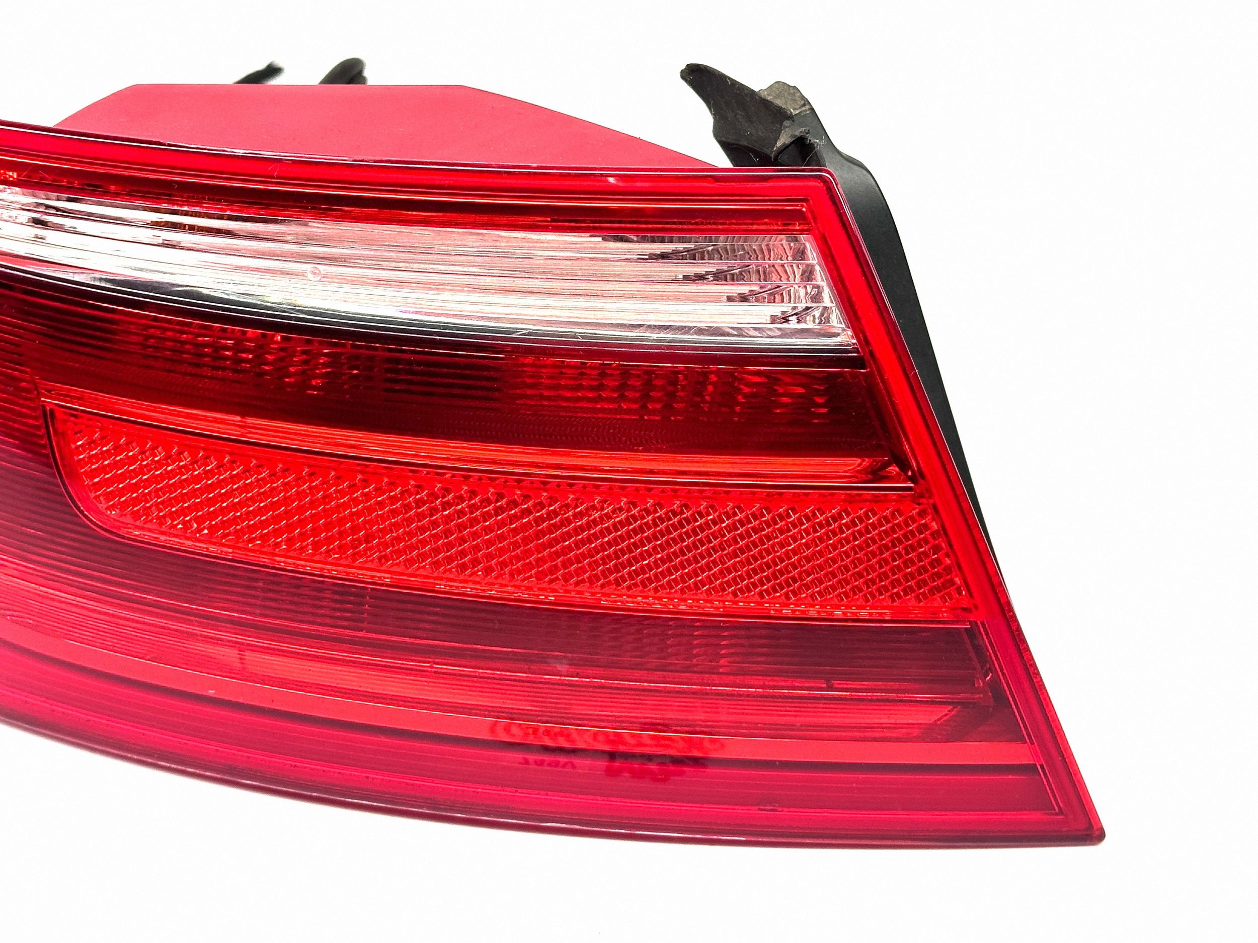 AUDI A5 S5 8T 8F COUPE light left rear rear part left 8T0945095