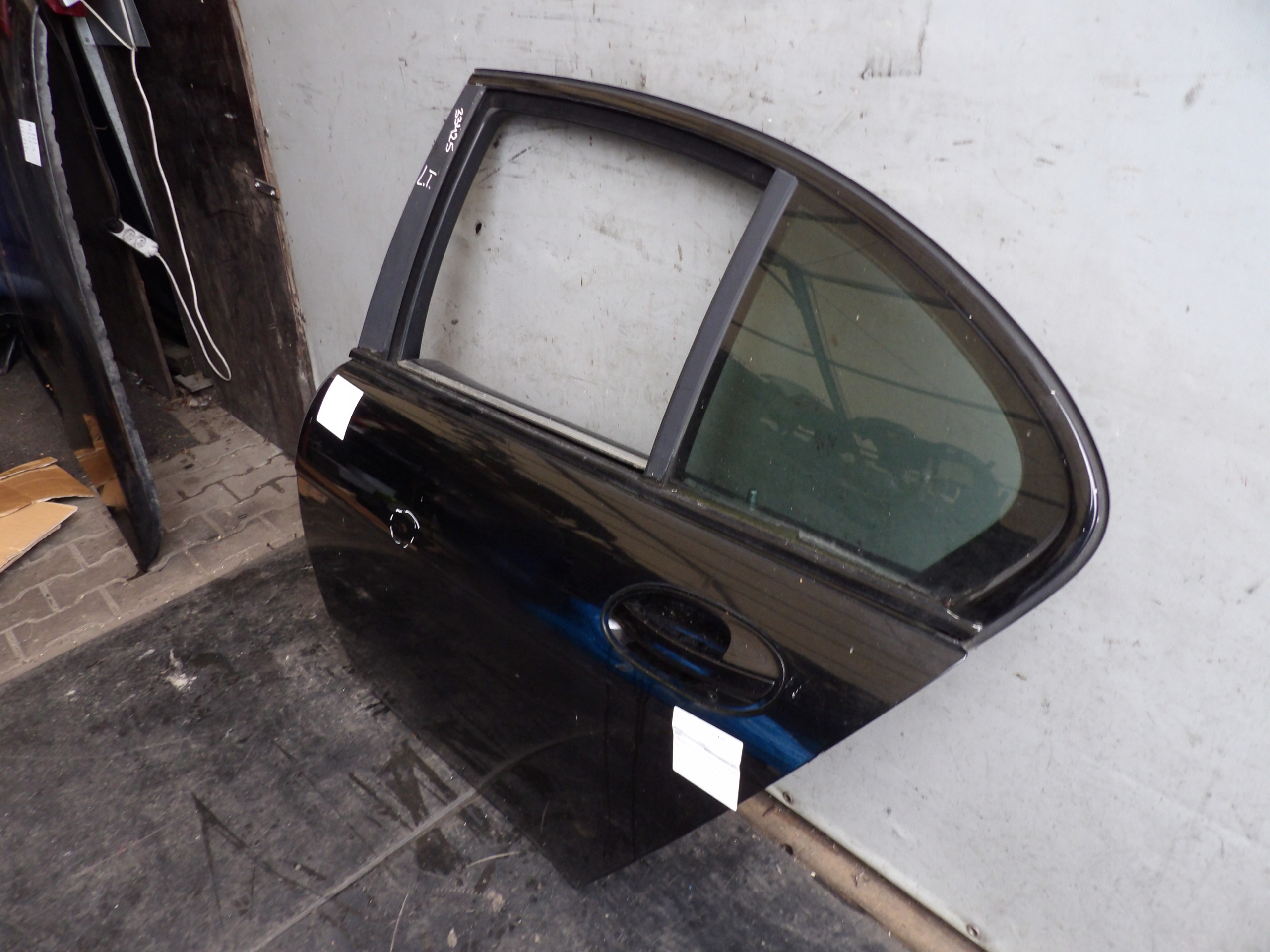BMW E65 door rear. left sedan lak. 475/9