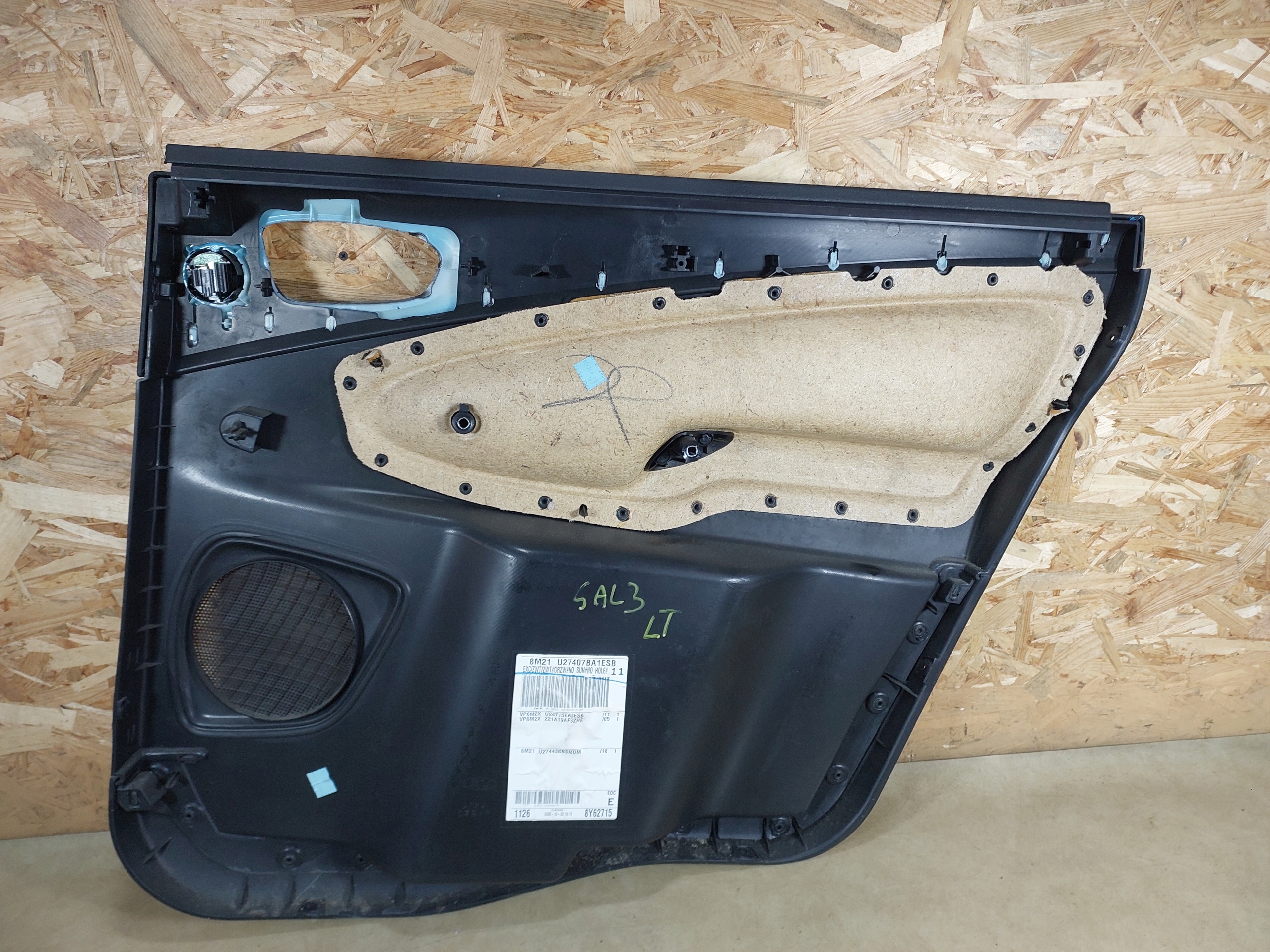 GALAXY MK3 дверные карты левый зад 06-14