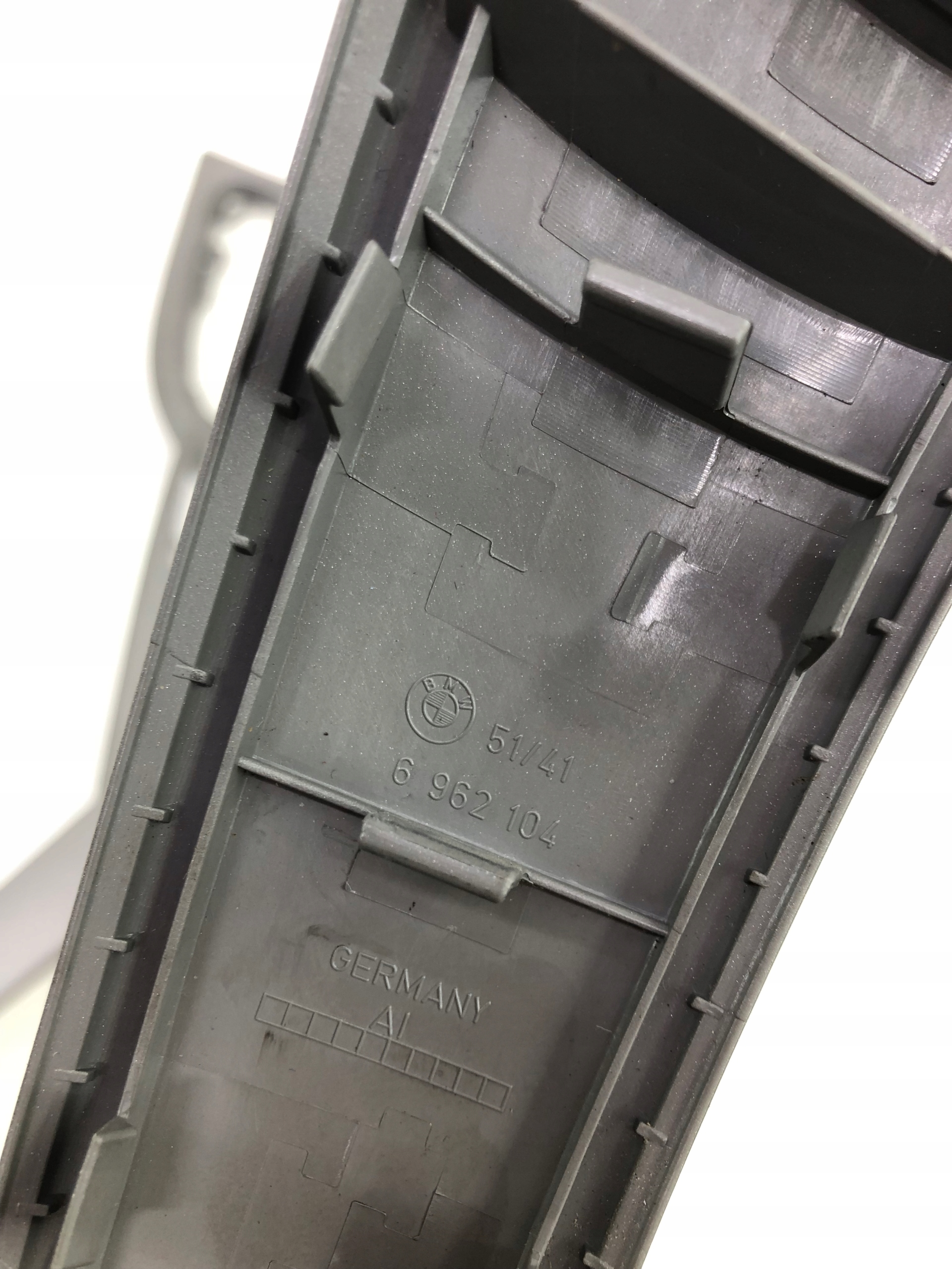 BMW E81 молдинг европа 7071272