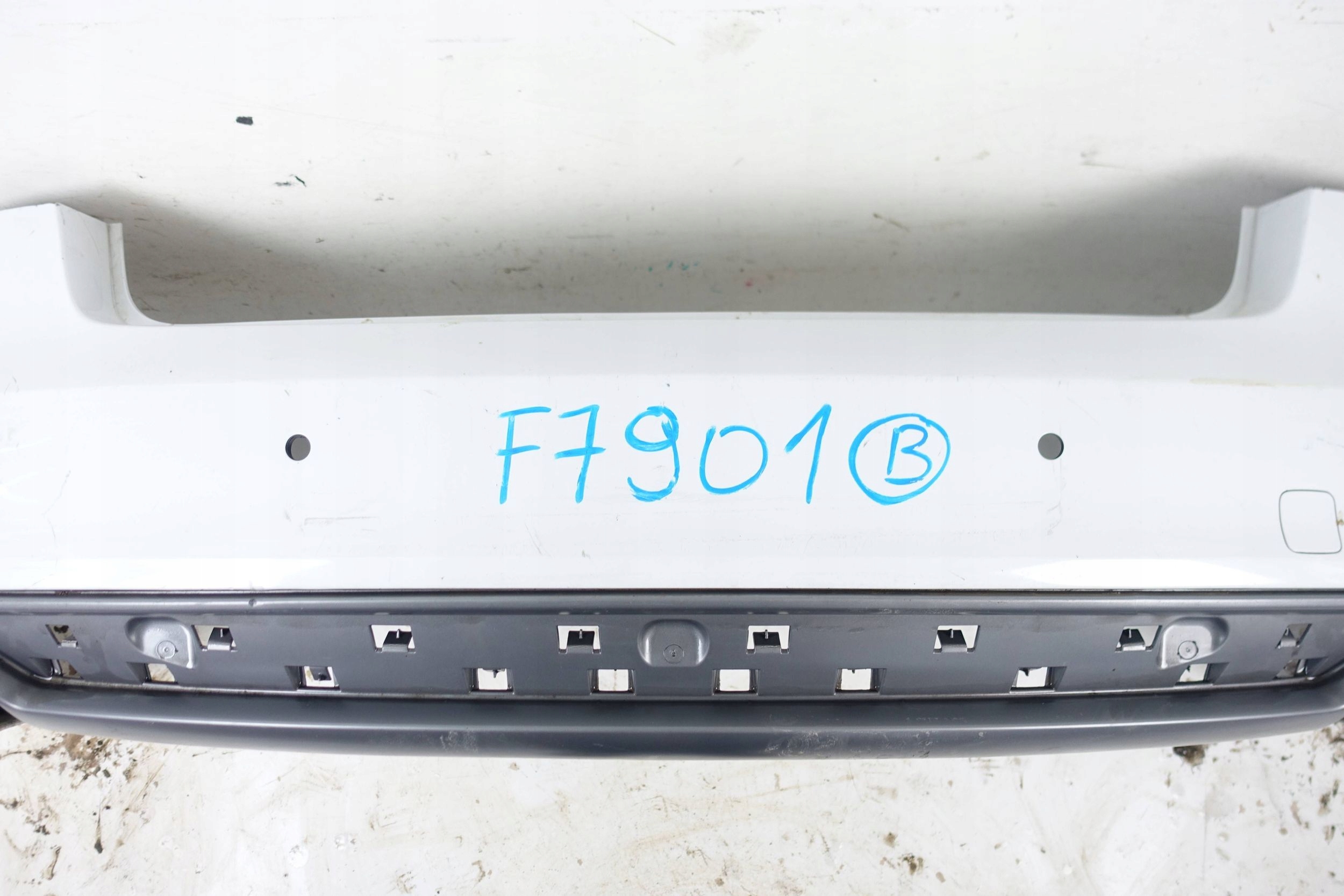 bumper rear part rear. AUDI A5 8T 8T0807511D