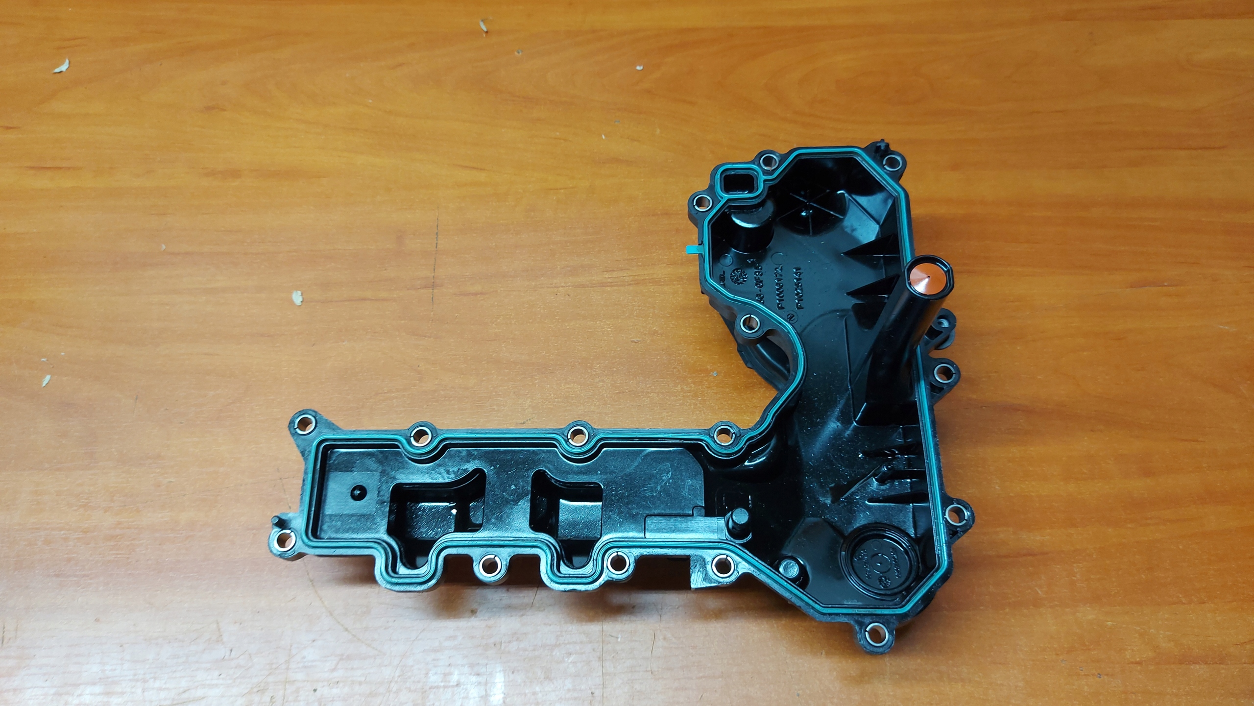 Abdeckung der Ventile CITROEN C4 C3 PEUGEOT 2008 1.2 22