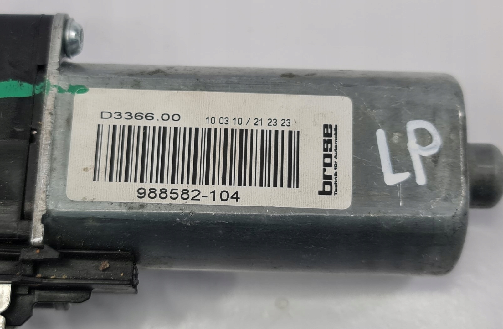 988582-104 - ПЕРЕДНИЙ ЛЕВЫЙ SEAT MOTOR PORSCHE CAYENNE II 7P5