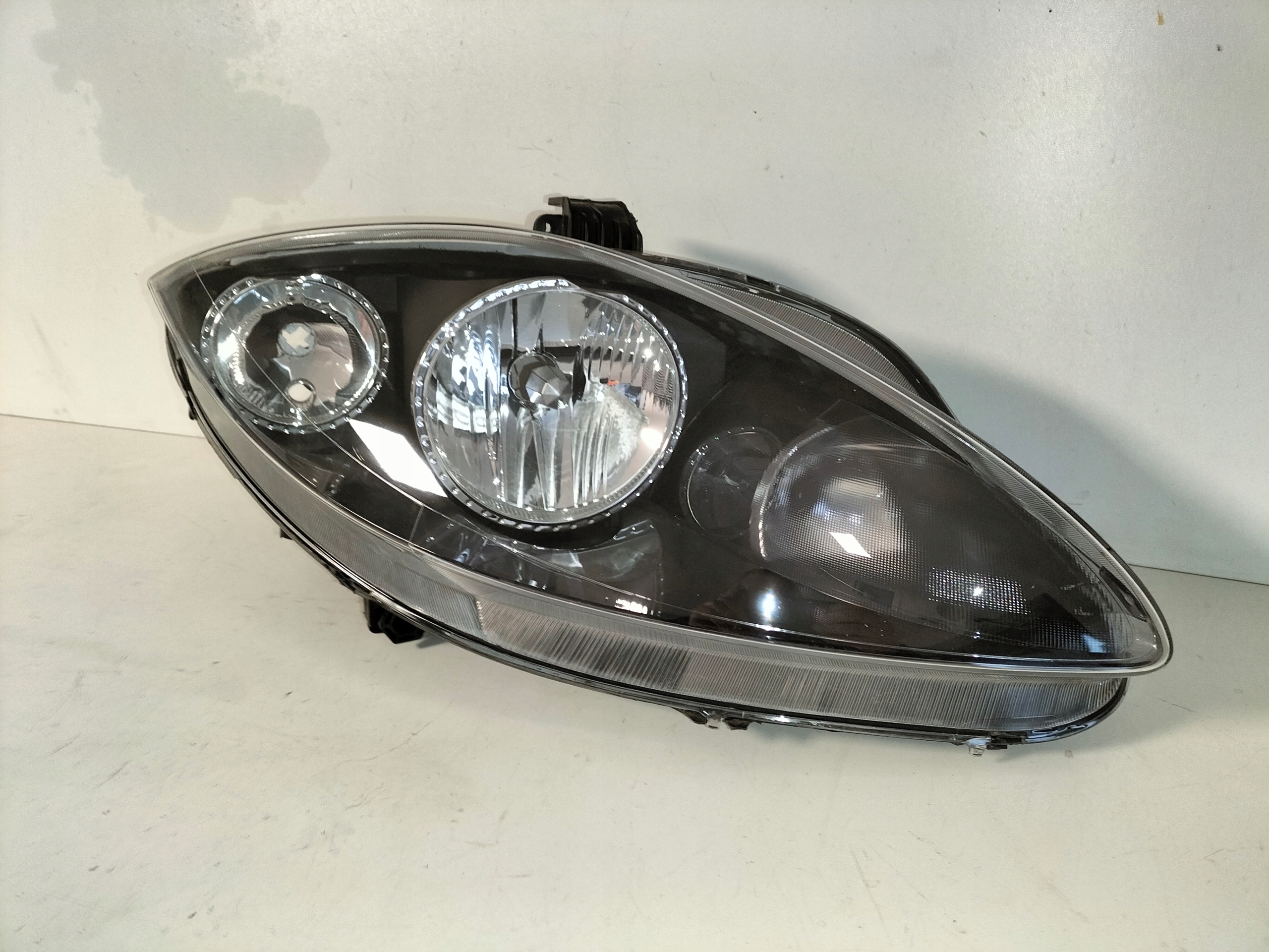 light front reflektor right SEAT LEON II 05
