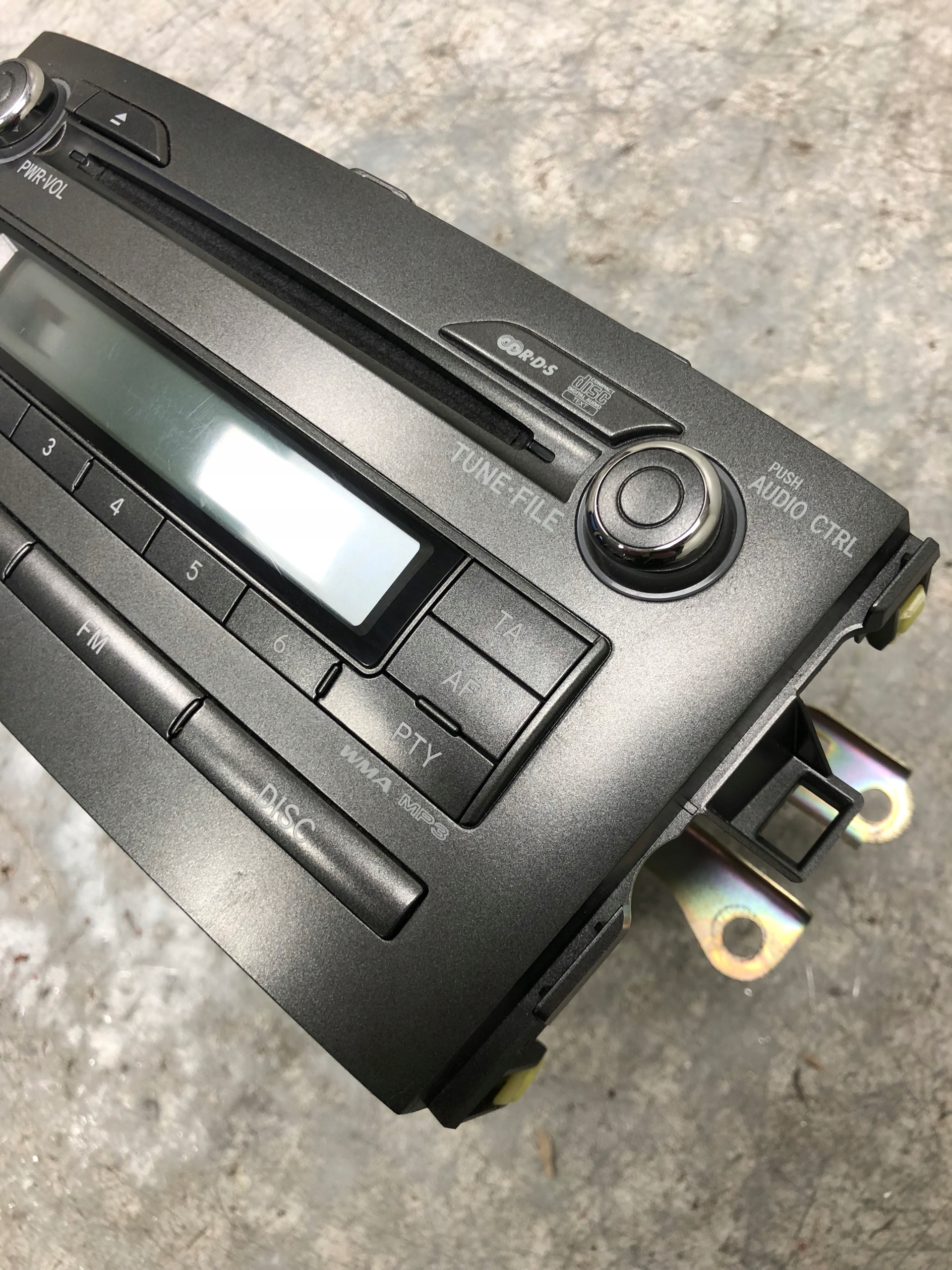 RADIO CD TOYOTA AURIS e 86120-02520