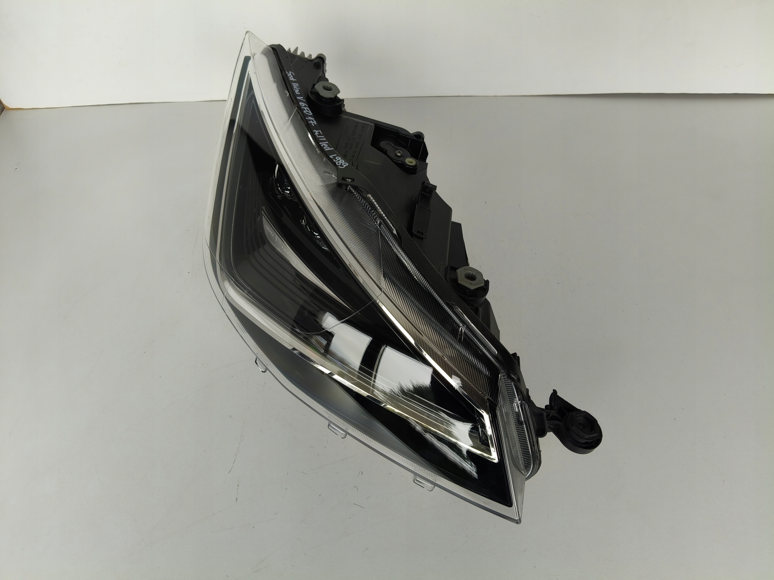 light right REFLEKTOR SEAT IBIZA V 6F 6F0 17- ARONA 6F9 FULL LED