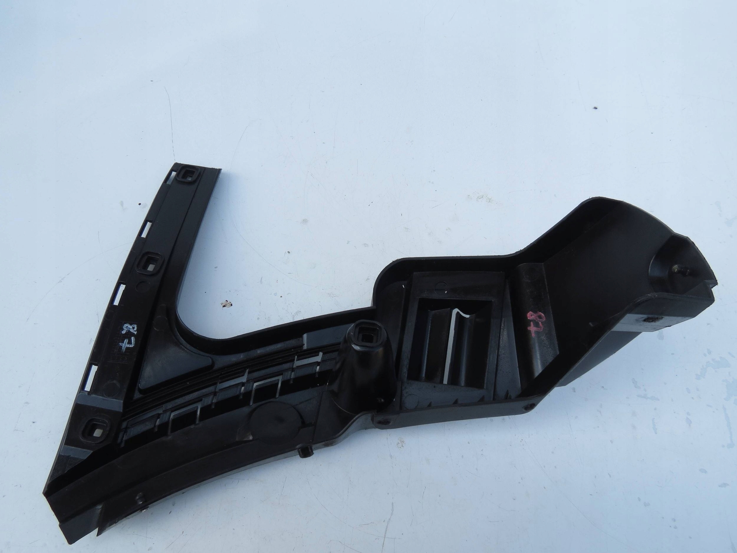 bumper bracket right rear part VOLVO XC90 8620567