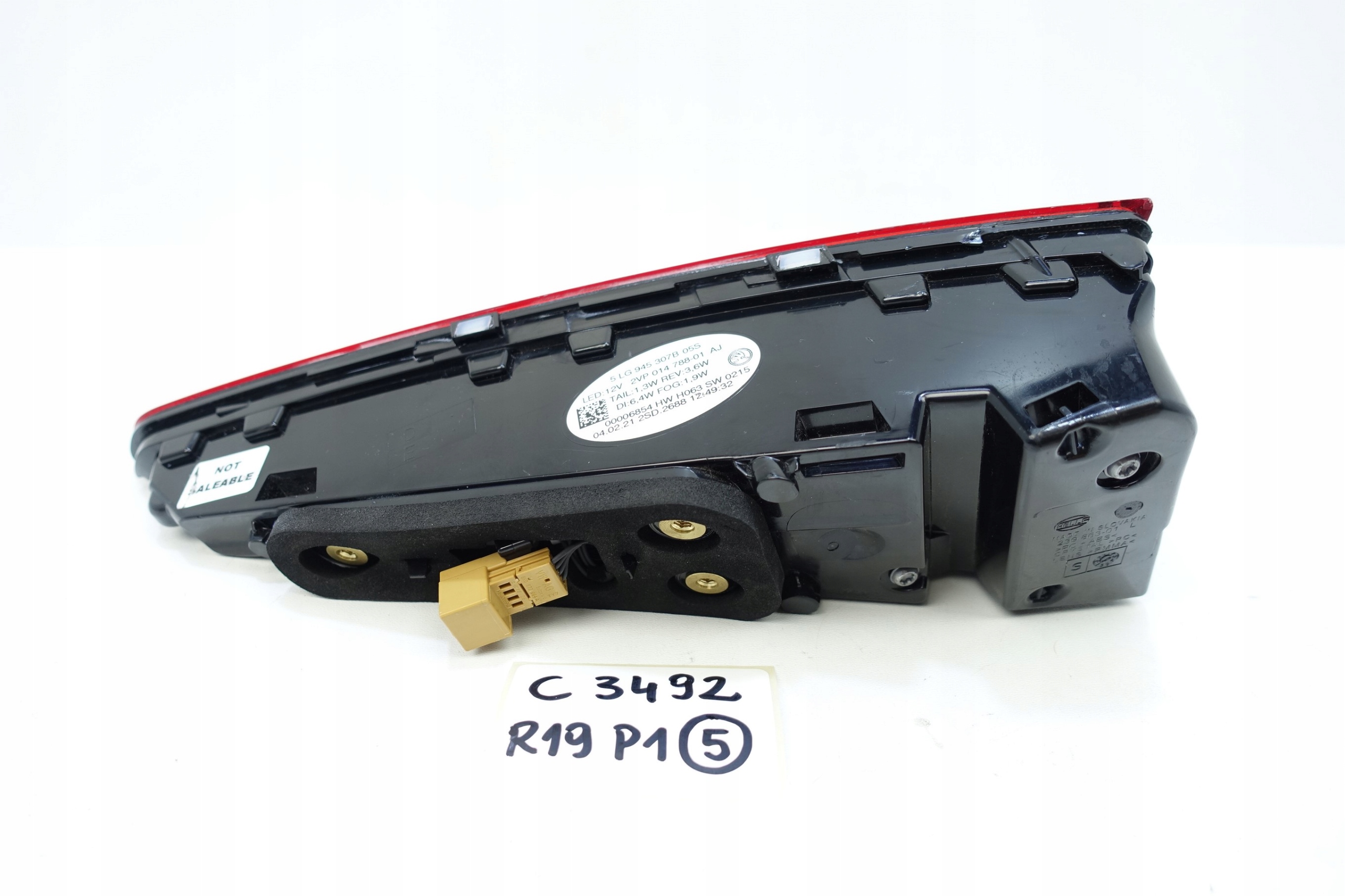 light left rear part left rear SKODA ENYAQ 5LG