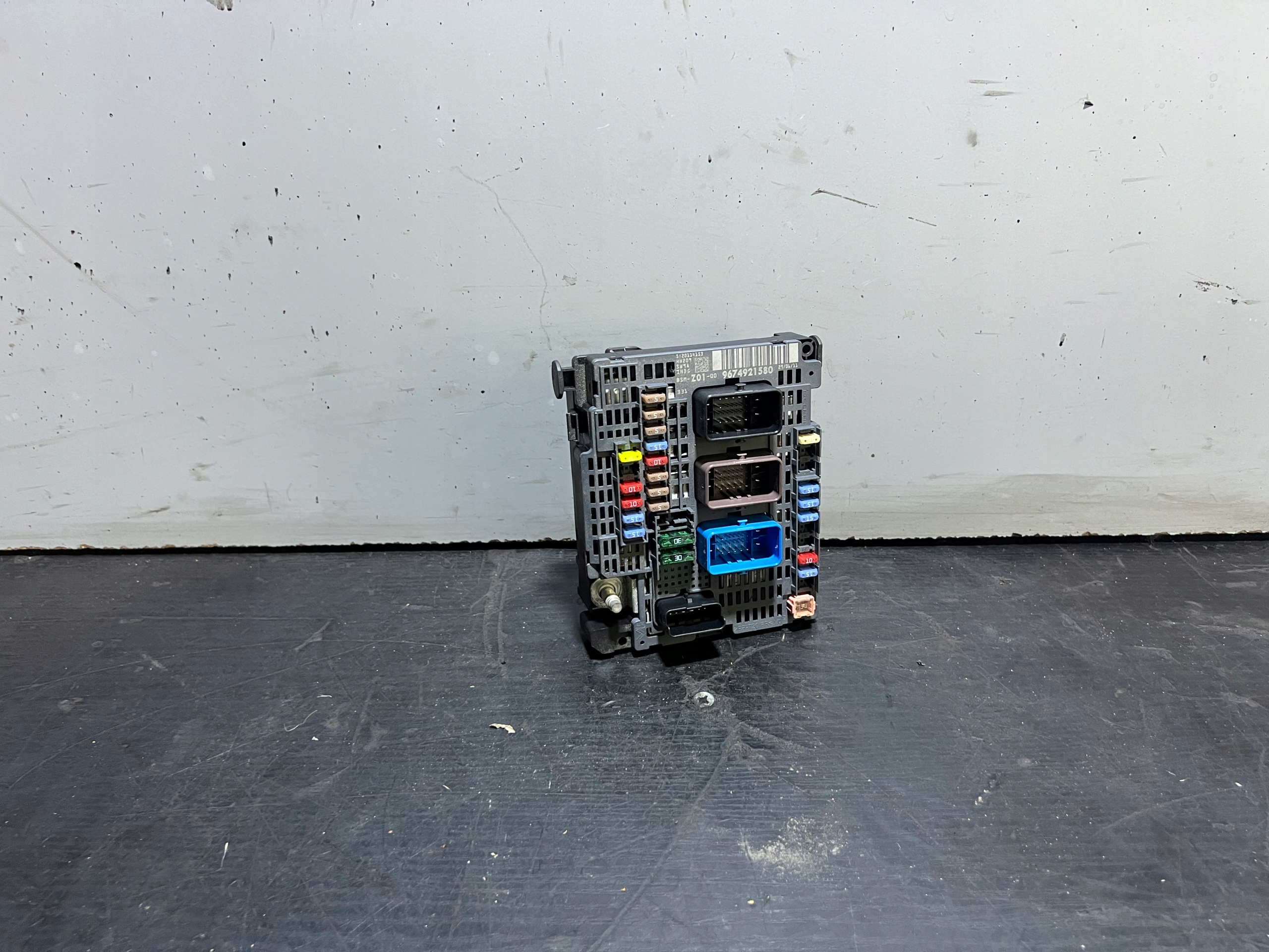 MODUŁ BSM SKRZYNKA BEZPIECZNIKÓW CITROEN C4 II DS4 9807428080 Z01 SPRAWNY