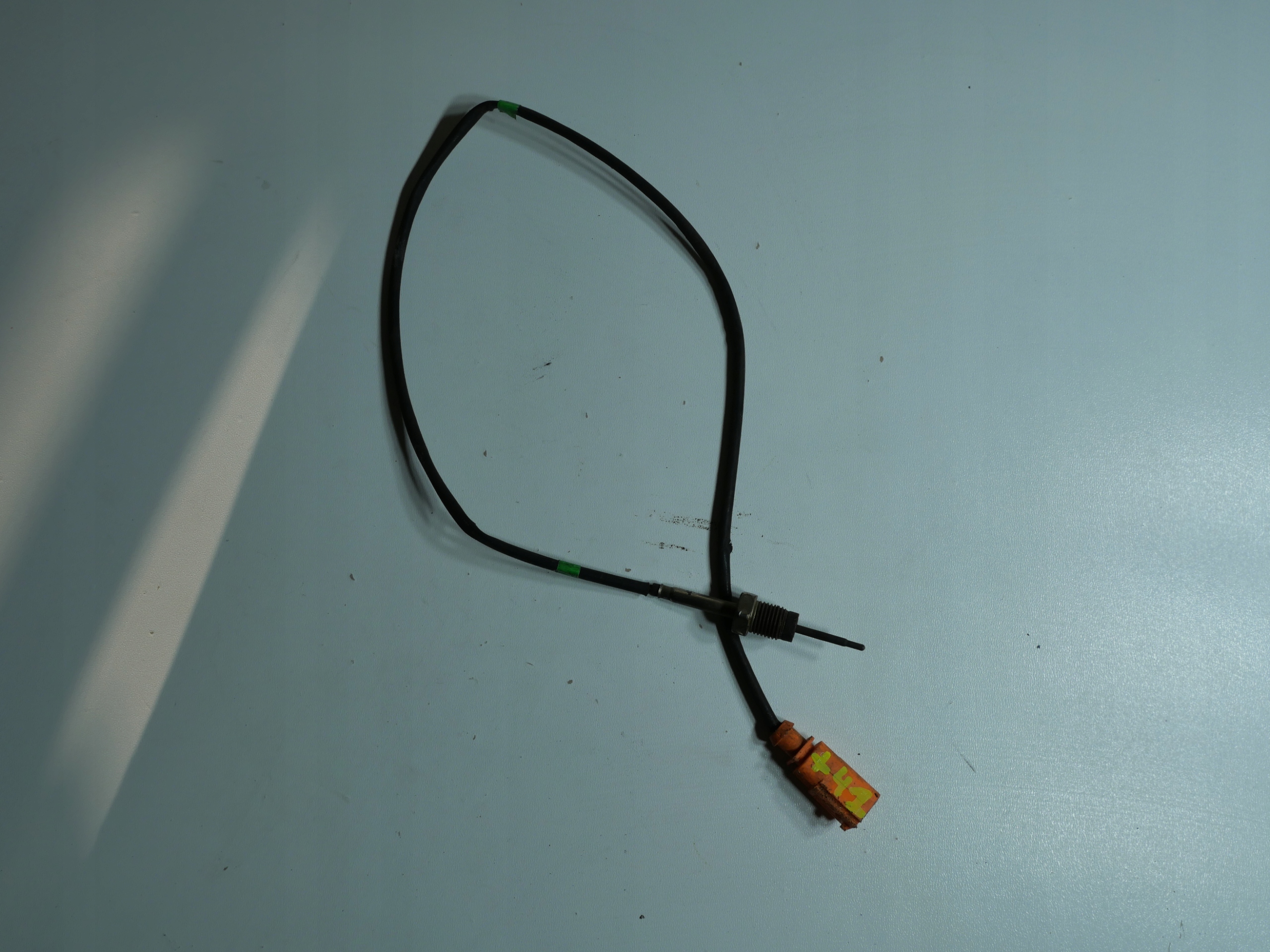 Sensor TEMPERATURY Gase VW SEAT SKODA 03L906088EQ