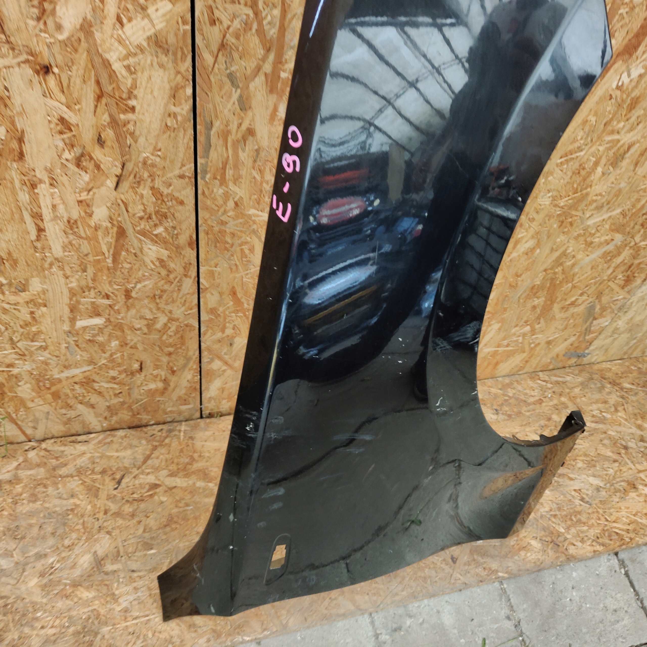 fender front front right BMW 3 E90