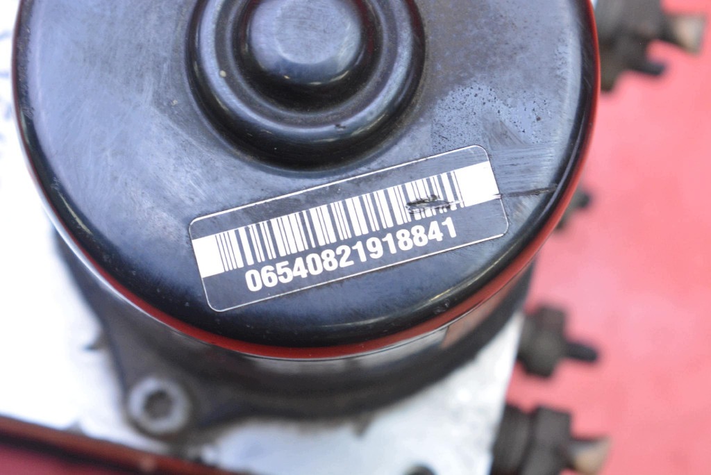pompa ABS P30643979 10.0204-0414.4 VOLVO S60 e XC90 e V70 II 2.4 D5 163 KM