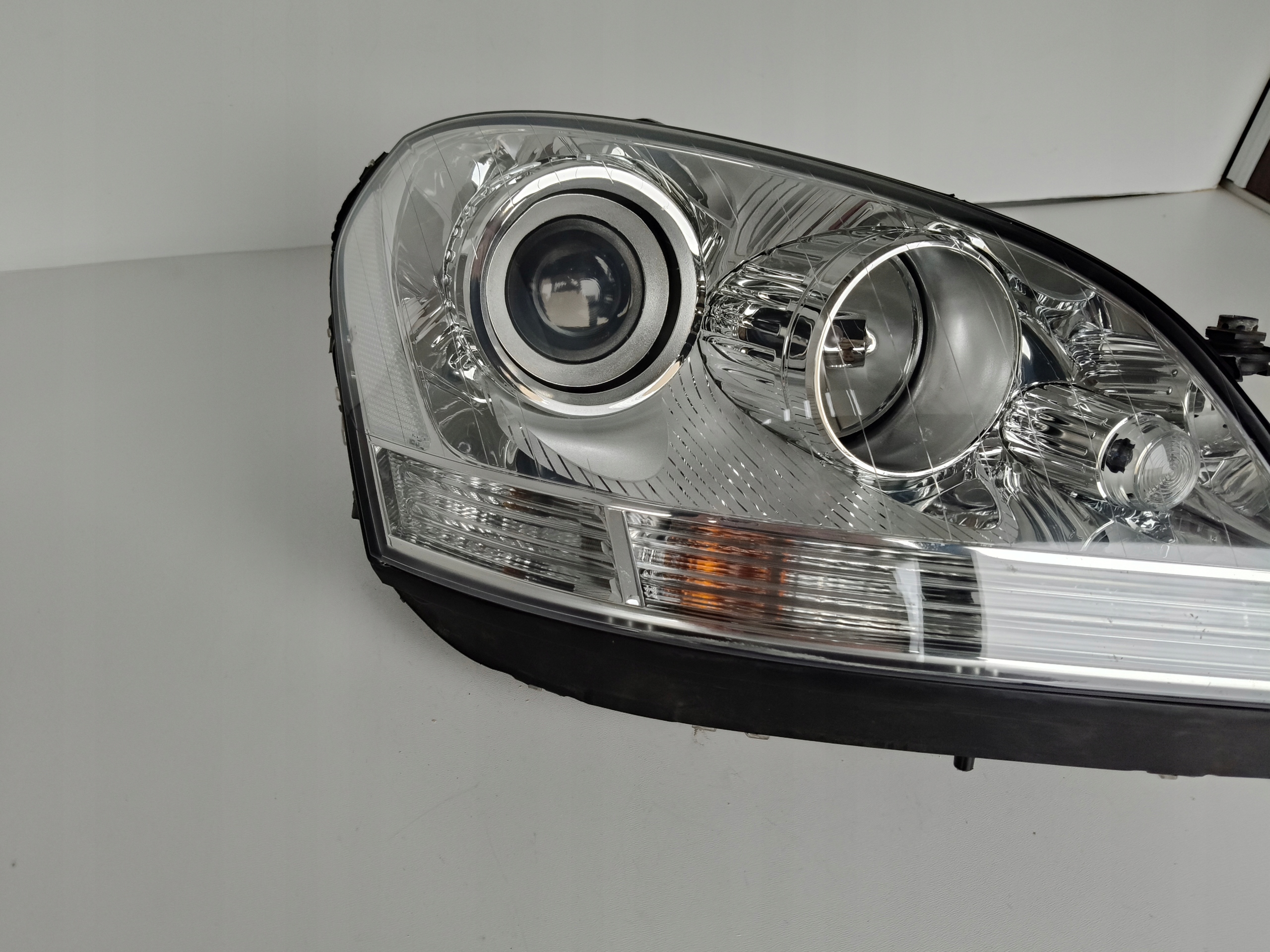Licht rechts REFLEKTOR MERCEDES ML W164 05-08