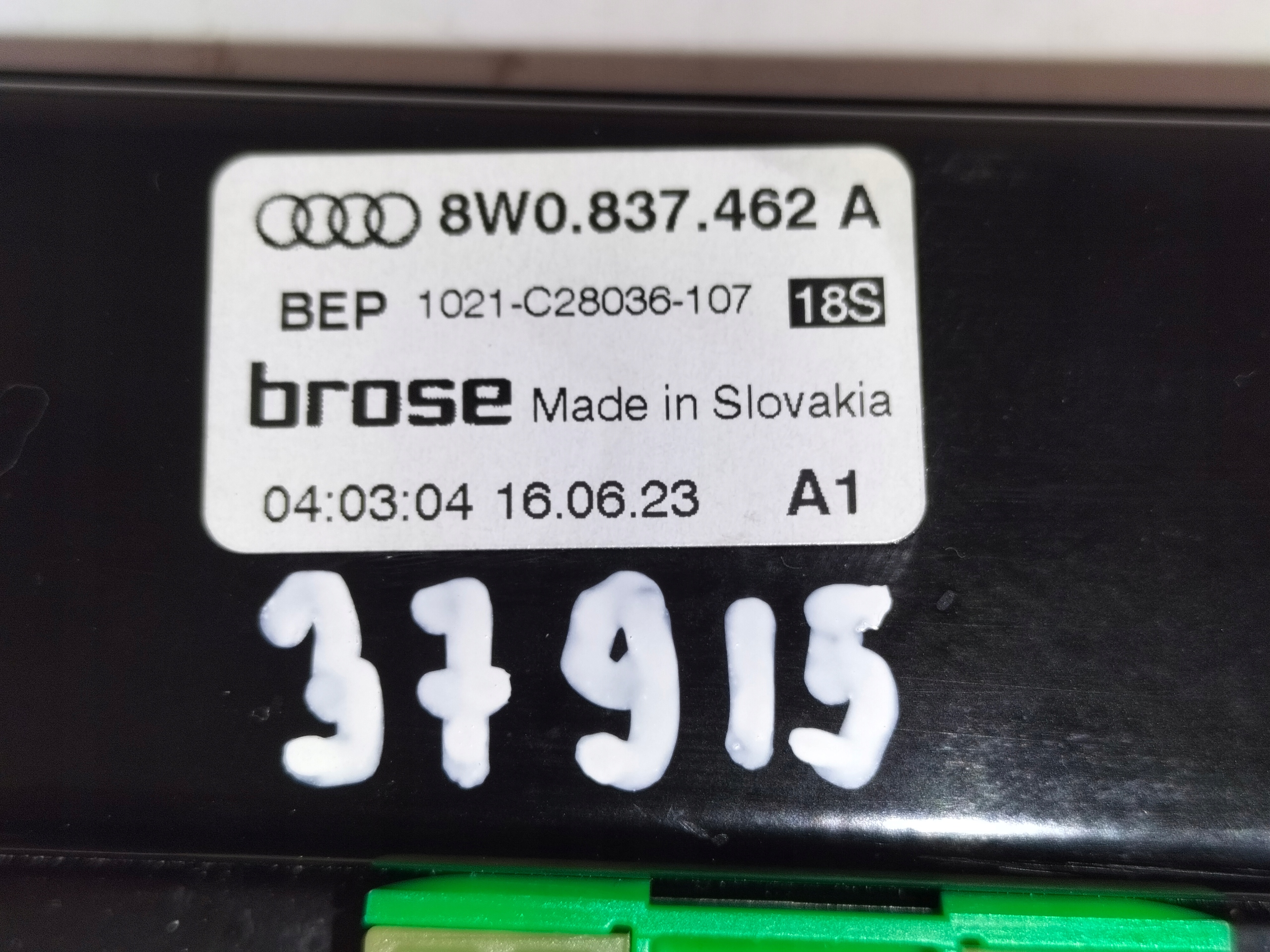 window regulator door front right AUDI A4 B9 15