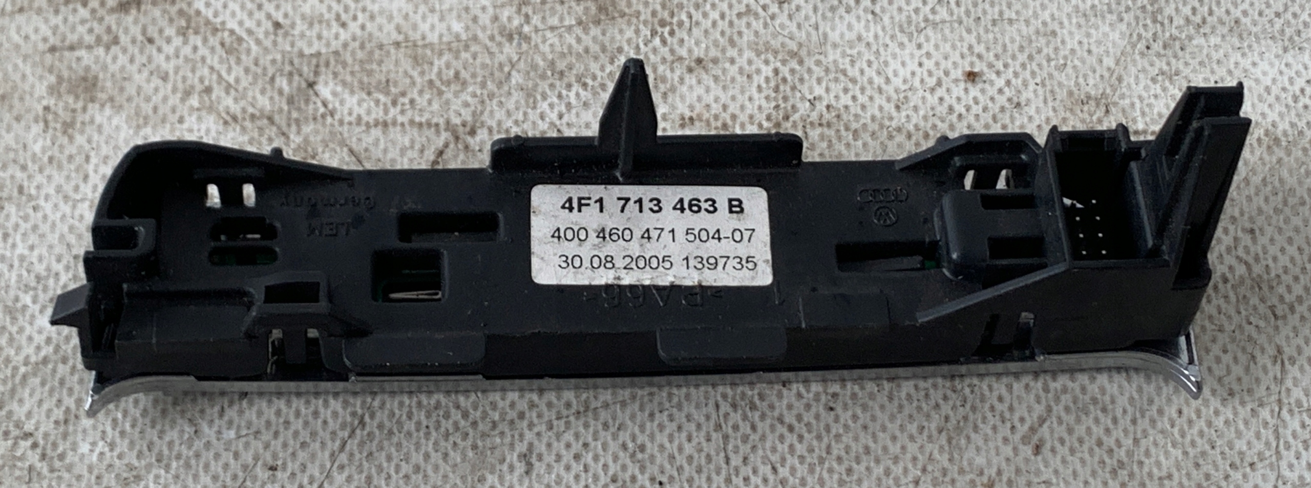 # PANEL indicatore ingranaggi AUDI A6 C6 4F1713463B