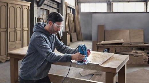 Frezarka górnowrzecionowa GOF 130 Bosch Marka Bosch