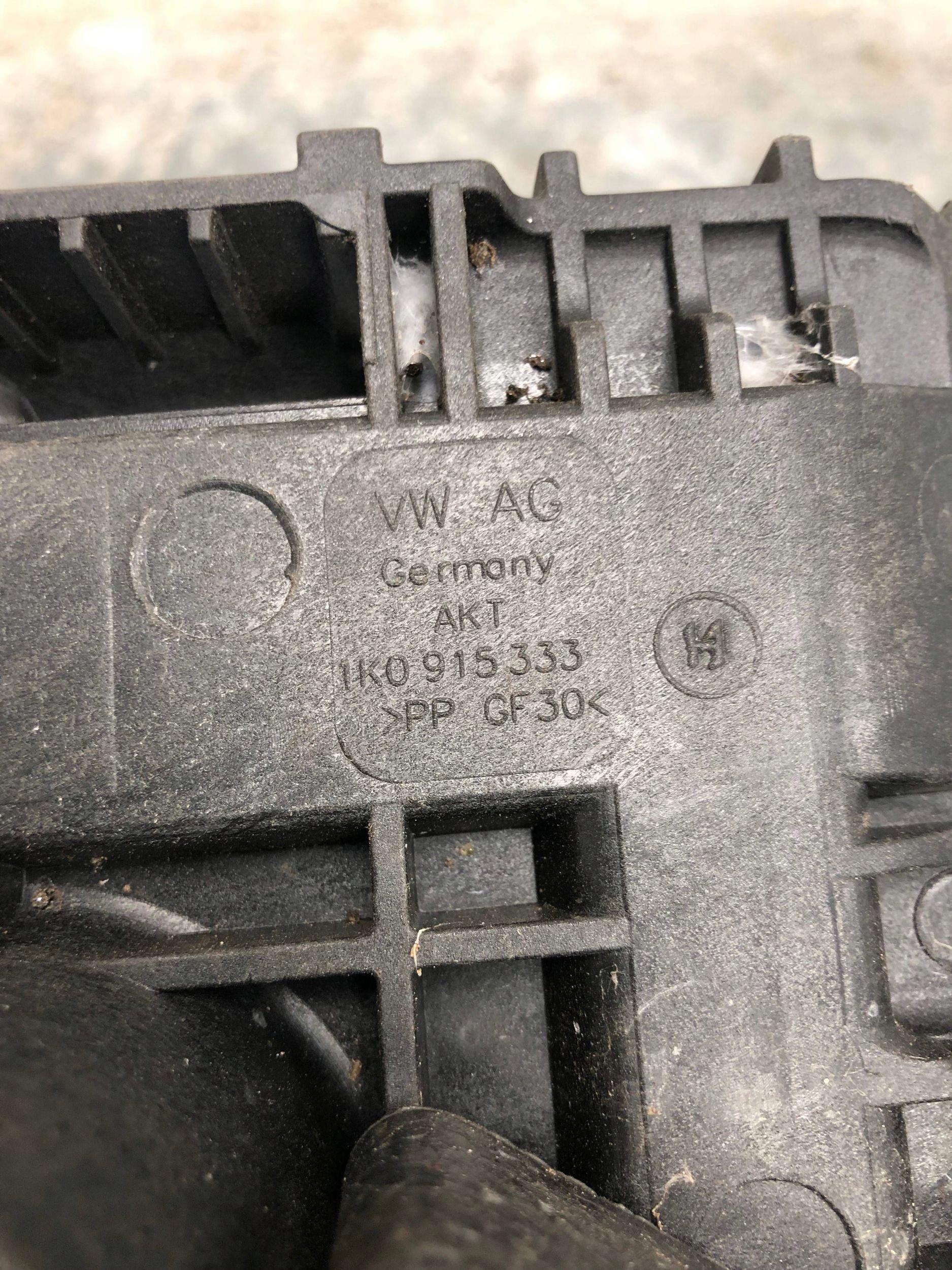 Porta per batteria VW 1K0915333H