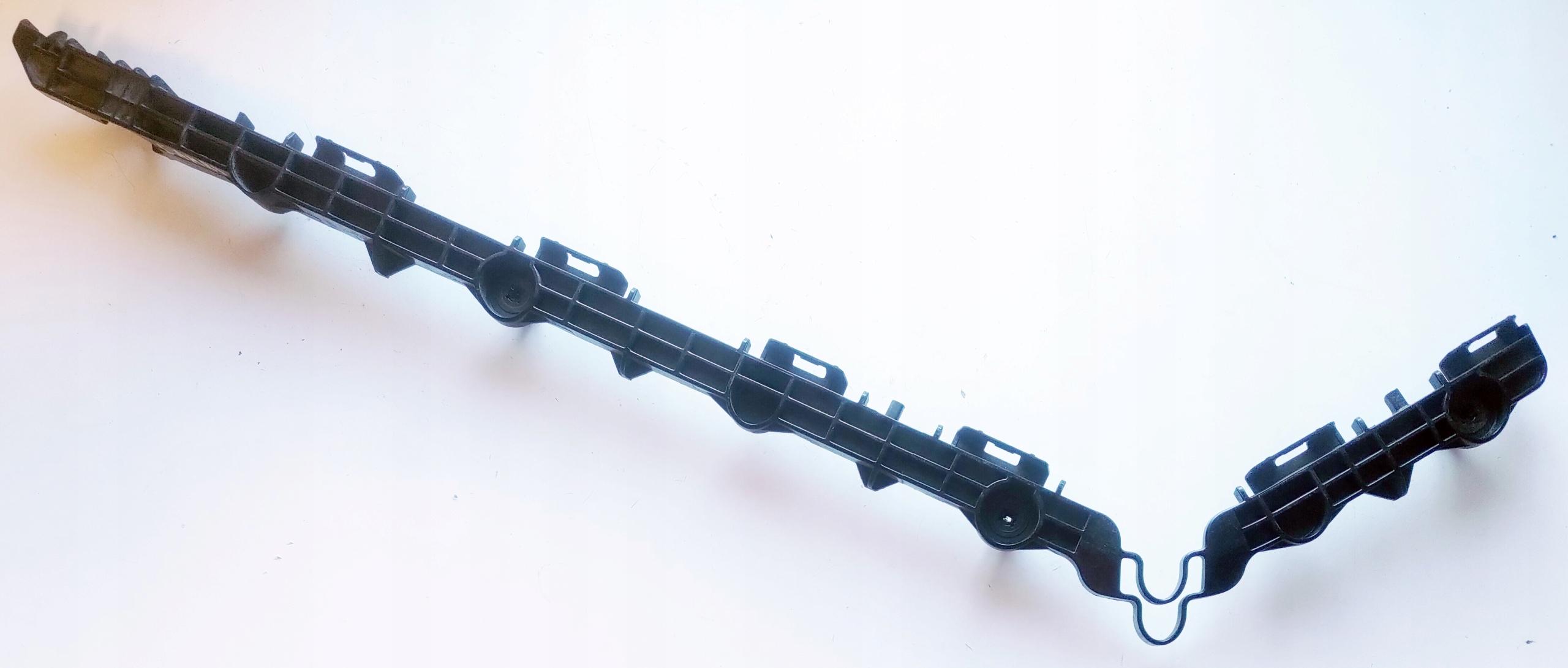 ŚLIZG MOCOWANIE ZDERZAKA lewy tylny CAMRY 2012 --> ORYGINAŁ