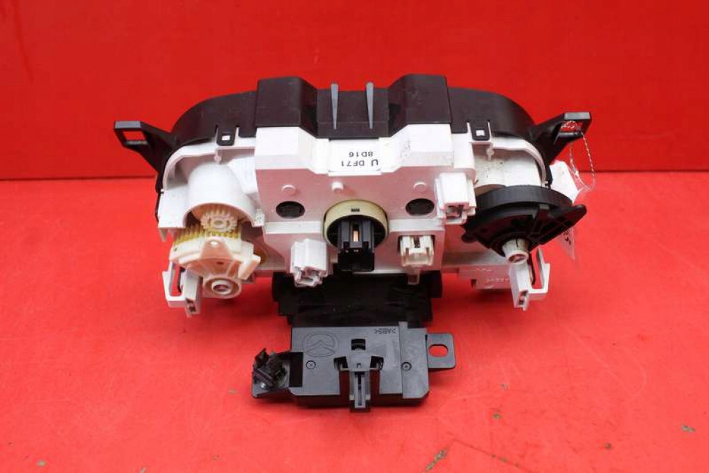 control panel air conditioning devices KLIMY UDF71 MAZDA 2 DE 07-10